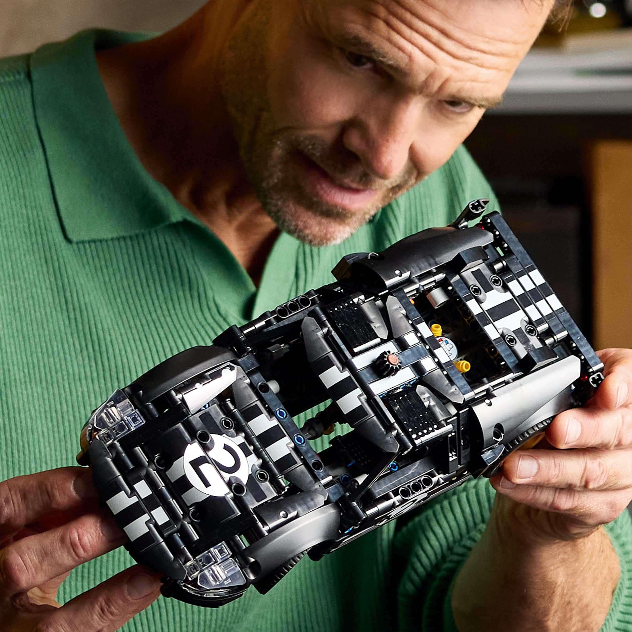 LEGO Technic Coche de Carreras Ford GT40 MKII de 1966 - Maquetas para Construir para Adultos - Coche de Colección con Motor V8 para Montar y Detalles - Regalo para Hombres y Fans del Motor 42223