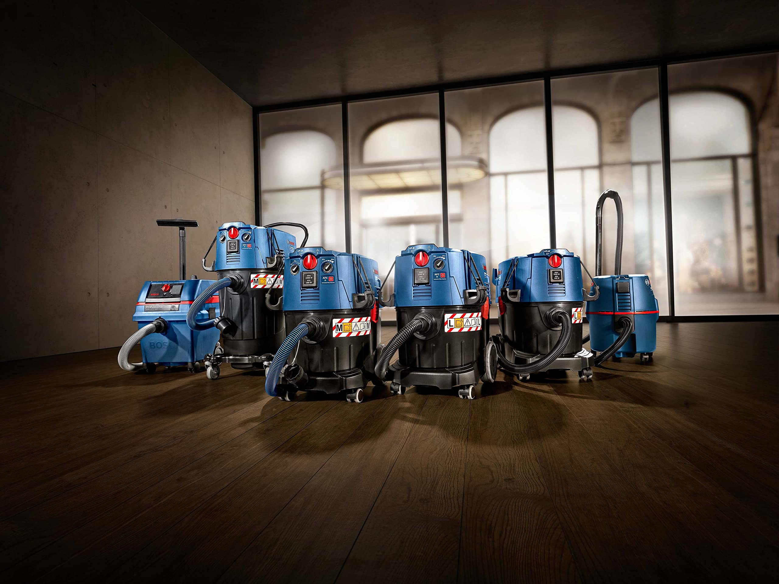 Aspirateur Bosch Professional GAS 20 L SFC, aspire eau et poussiere, 1200W, nettoyage filtre semi-automatique (carton) - 060197B