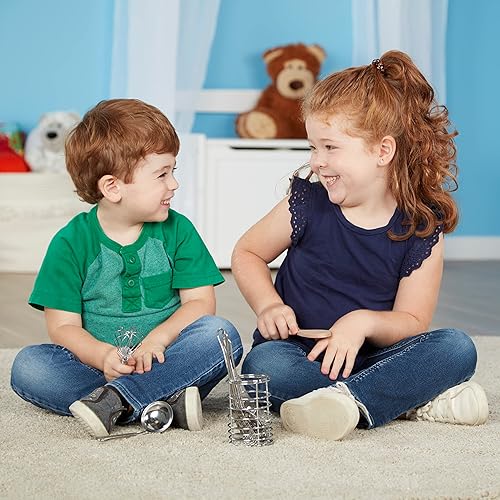 Miniatura 7 de Melissa & Doug utensilios de cocina para revolver y servir, 7 piezas de acero inoxidable y madera.