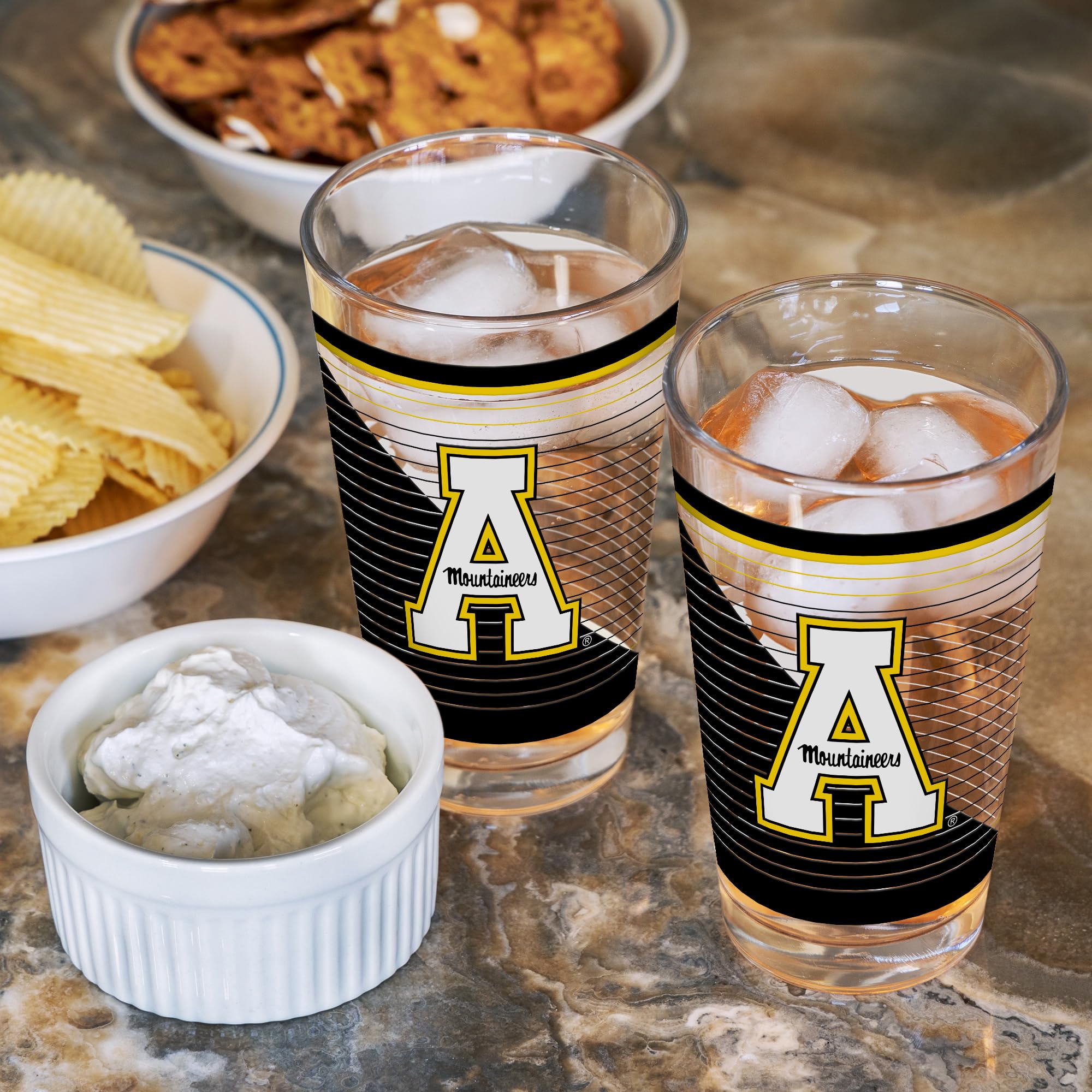 Rico Industries NCAA Appalachian State Mountaineers 473.6 g Pint-Gläser mit digital gedrucktem Logo, praktisches Set mit 2 klassischen Trinkgläsern, spülmaschinenfest