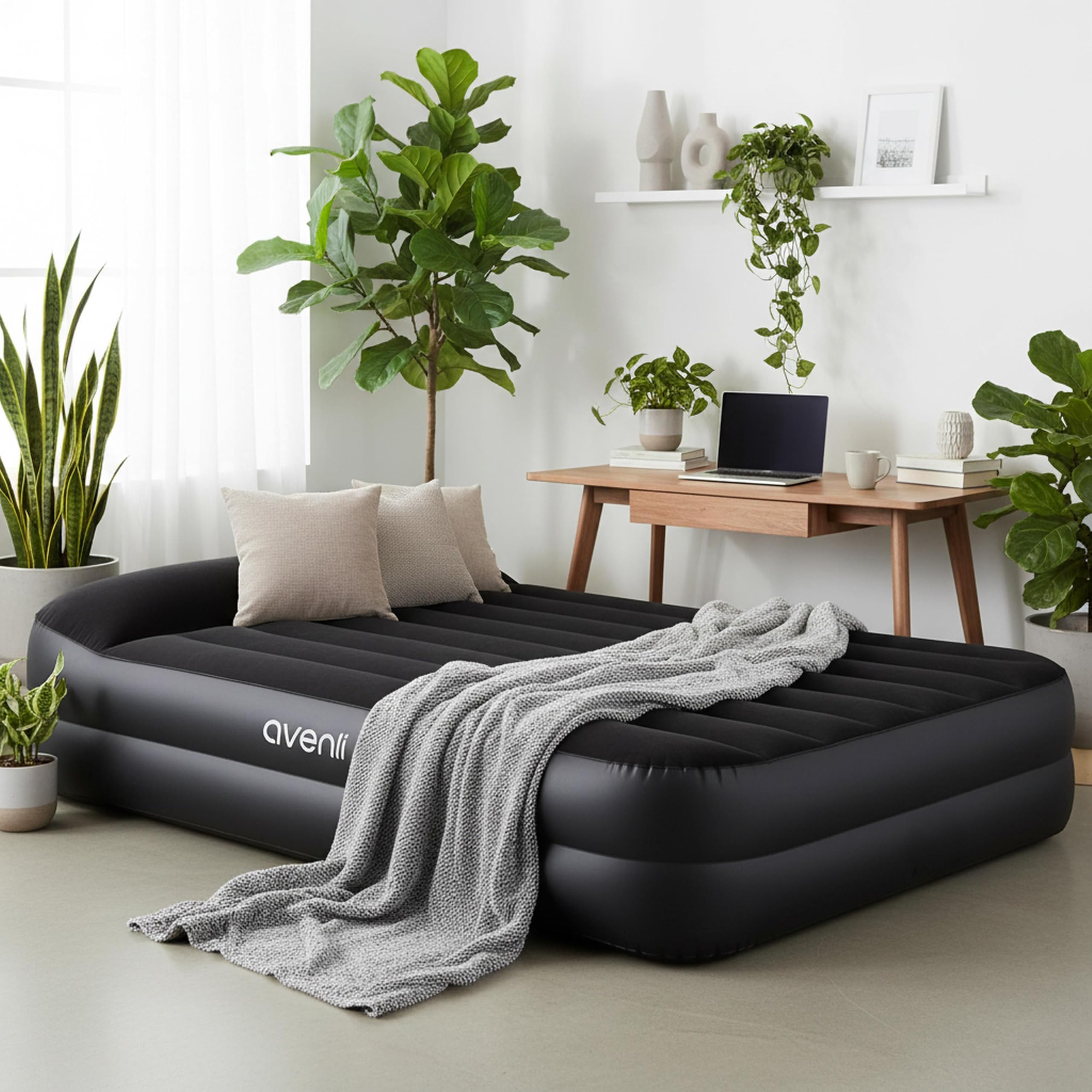 AVENLI Luftbett Queen-Size 203x152x46cm, Gästebett 2 Personen, integrierte Elektropumpe, beflockt, bis 300 kg, schwarz, mit Tragetasche