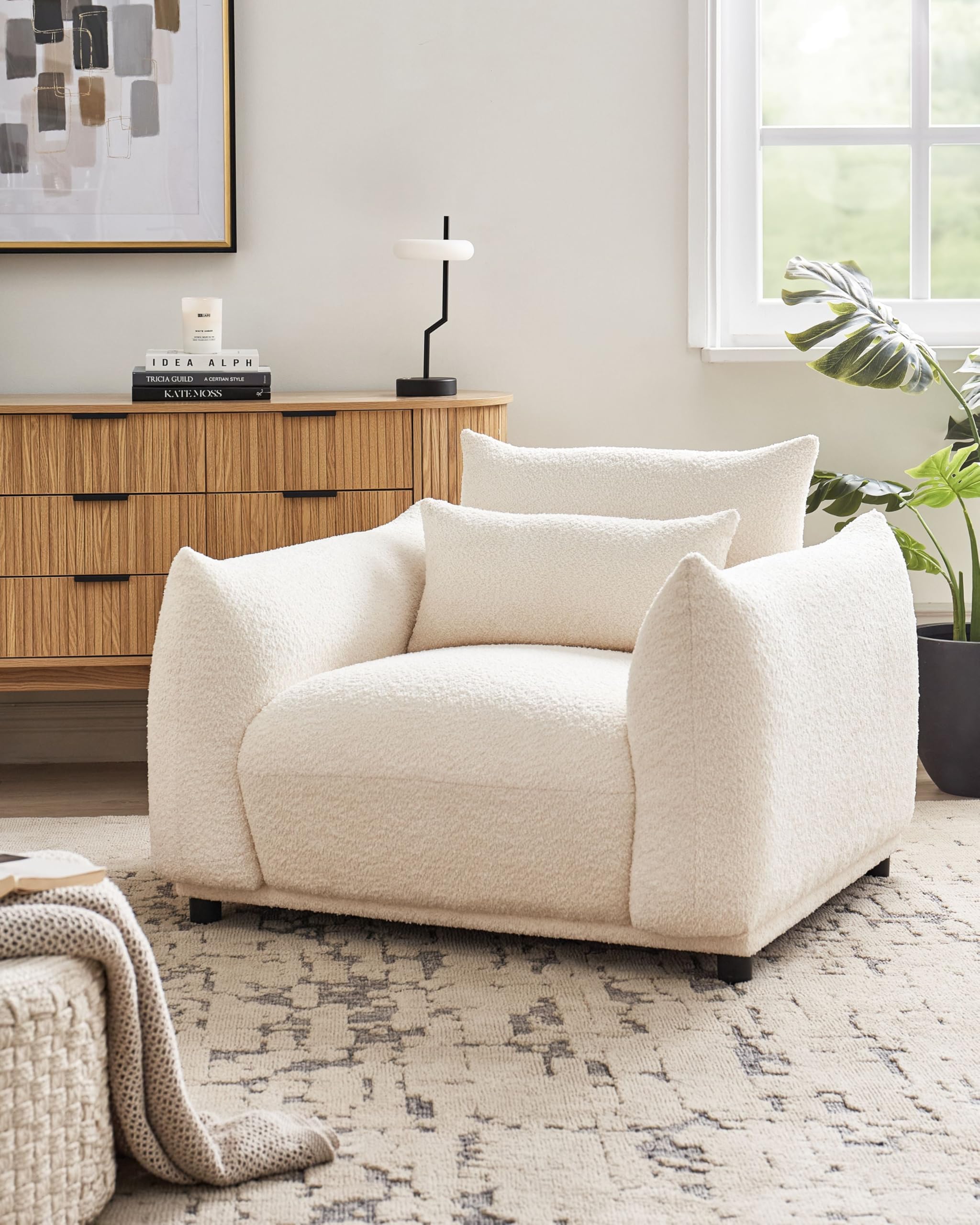 Beliani Sessel Bouclé Creme weiß mit schwarzen Beinen gepolstert niedriges Design Jamsa