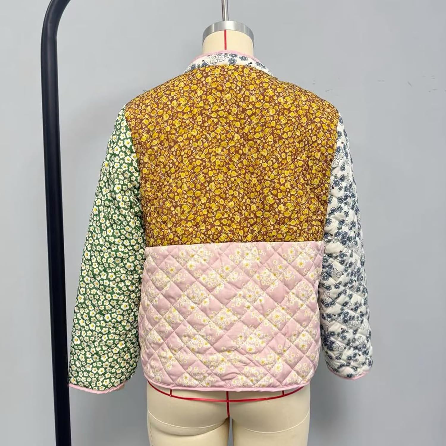 Women's Cropped Quilted Jacket Floral Printed Horn buttons Lightweight Long Sleeve Padded Coats