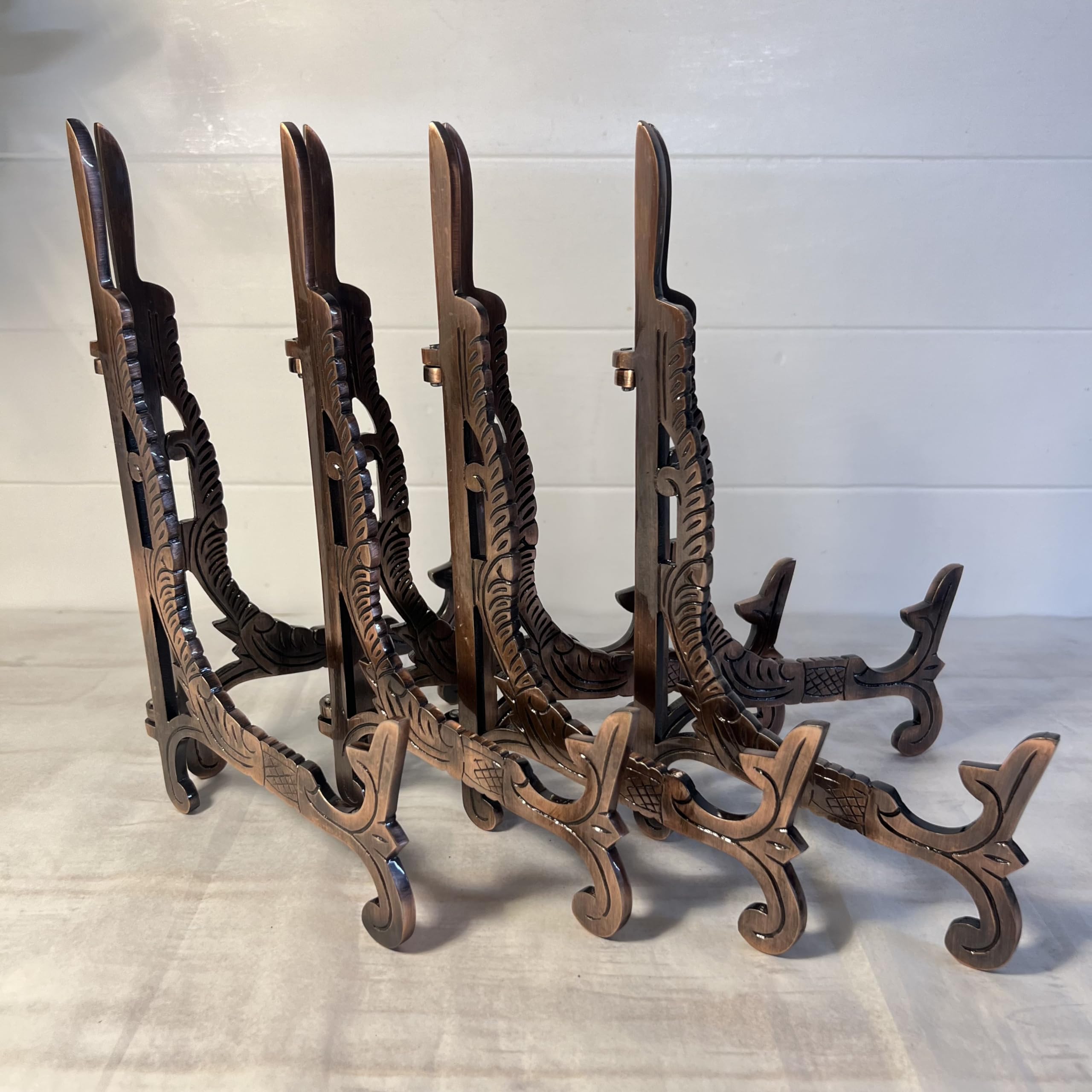 Thorness Juego de 4 caballetes de metal grandes de 10 pulgadas, acabado de cobre antiguo, soporte para platos, soporte de exhibición, soportes de marco de metal para fotos, platos decorativos, 25 cm
