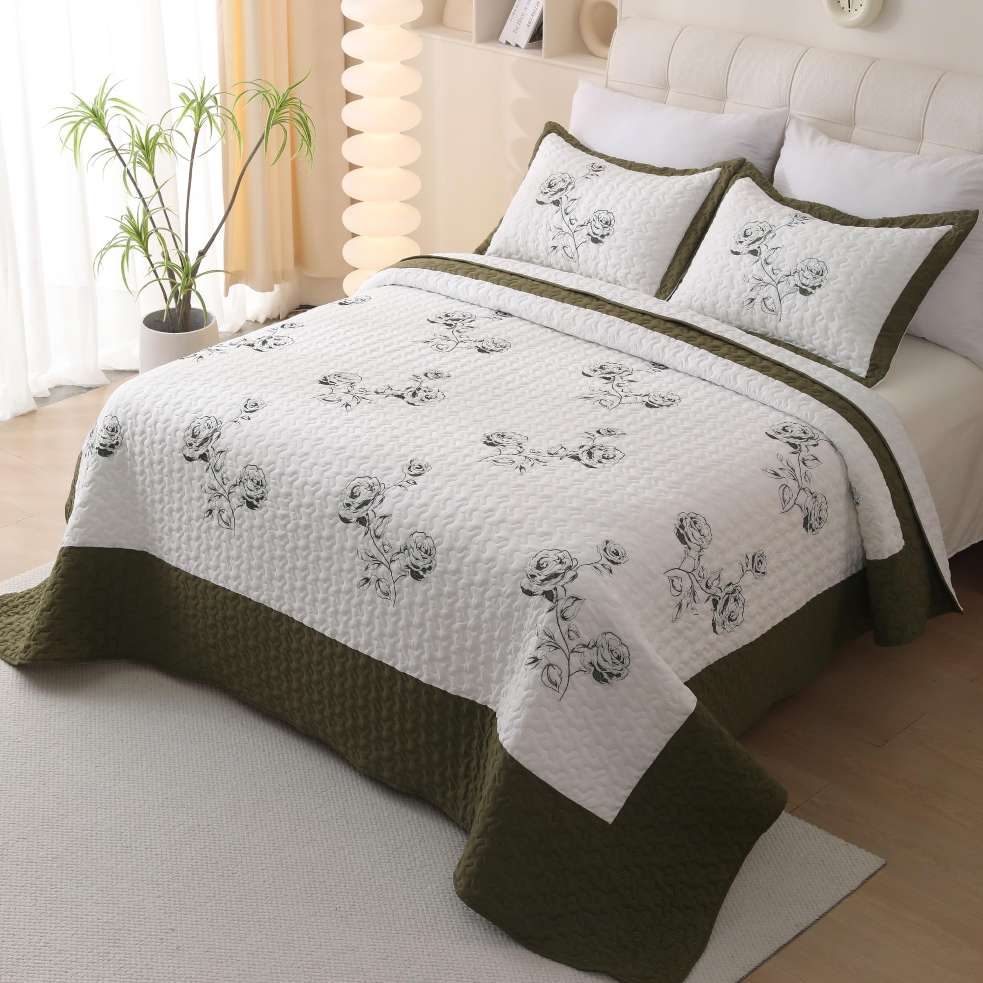 Green Rose Floral Bedspread Coverlet Set,3-Piece Quilt Set Full/Queen Size,Soft Microfiber Inner Fill Bedding,Reversible Bed Cover for All Season(Queen92 x96,White)