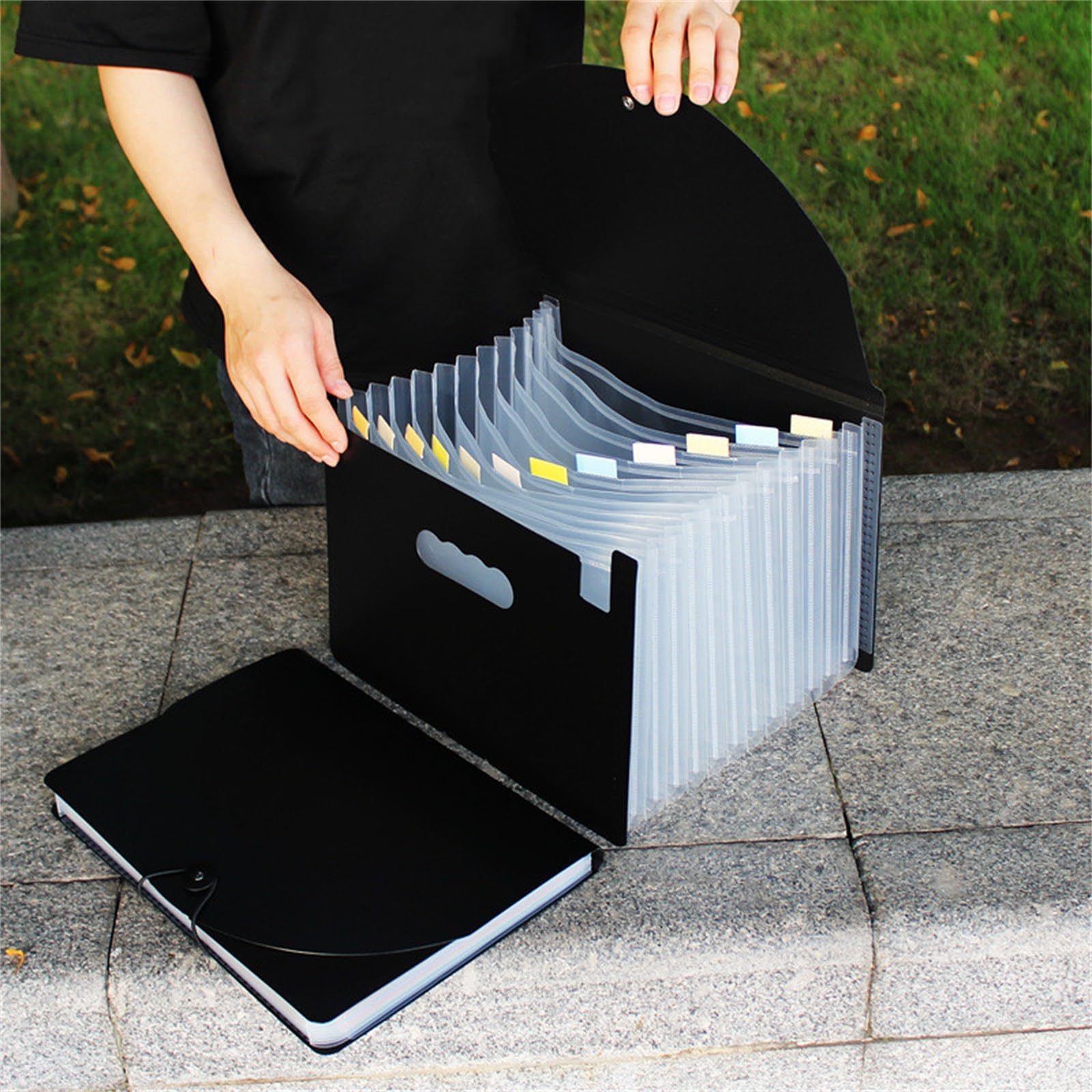 Carpeta Clasificadora Paquete de órganos de plástico A4, estiramiento multicapa, 24 carpetas, Mini carpeta de datos de pie con cubierta(Black)