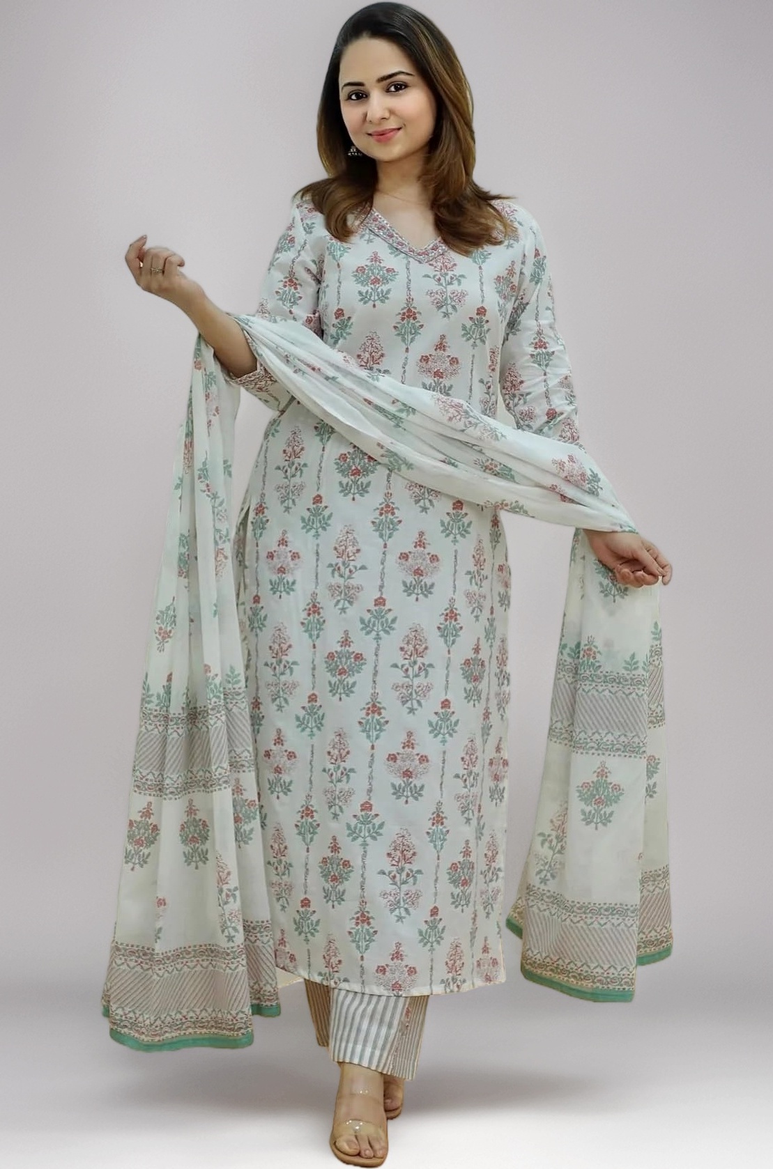 Women Kurta Set with Dapatta