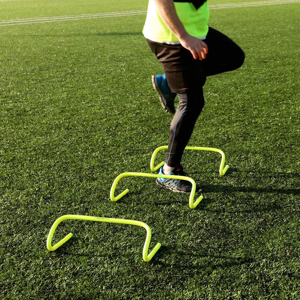 Équipement d'entraînement de football | Bâtons de slalom | Arcs de passage | Échelle de vitesse | Cônes de marquage | Haies | Entraîneur de coup de pied | Filet de transport de football | Planche