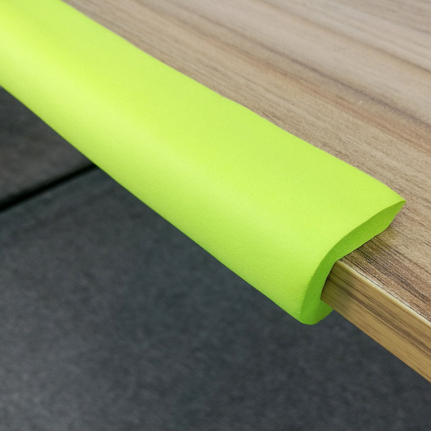 40 Metros Protector Borde Forma de U, Espuma para Borde de Mesa de Vidrio, Anticolisión Tira para Bebés y niños, Protectores para Bordes, Extra DENSOS. 20x2M, Verde KXD7003 Green