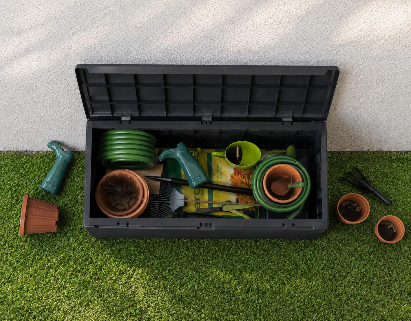 Duramax Cedargrain Durabox 270 litri, contenitore per mobili da giardino in plastica per esterni con coperchio chiudibile, con ruote e maniglie, Grigio scuro