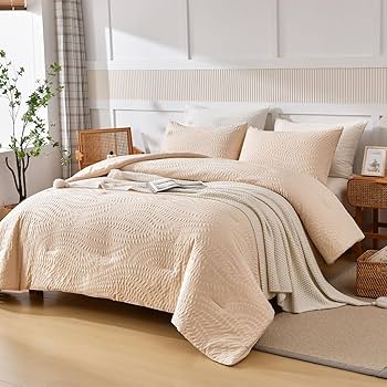 Amazon.com: akkialla Embossed Design Full Size Comforter Set