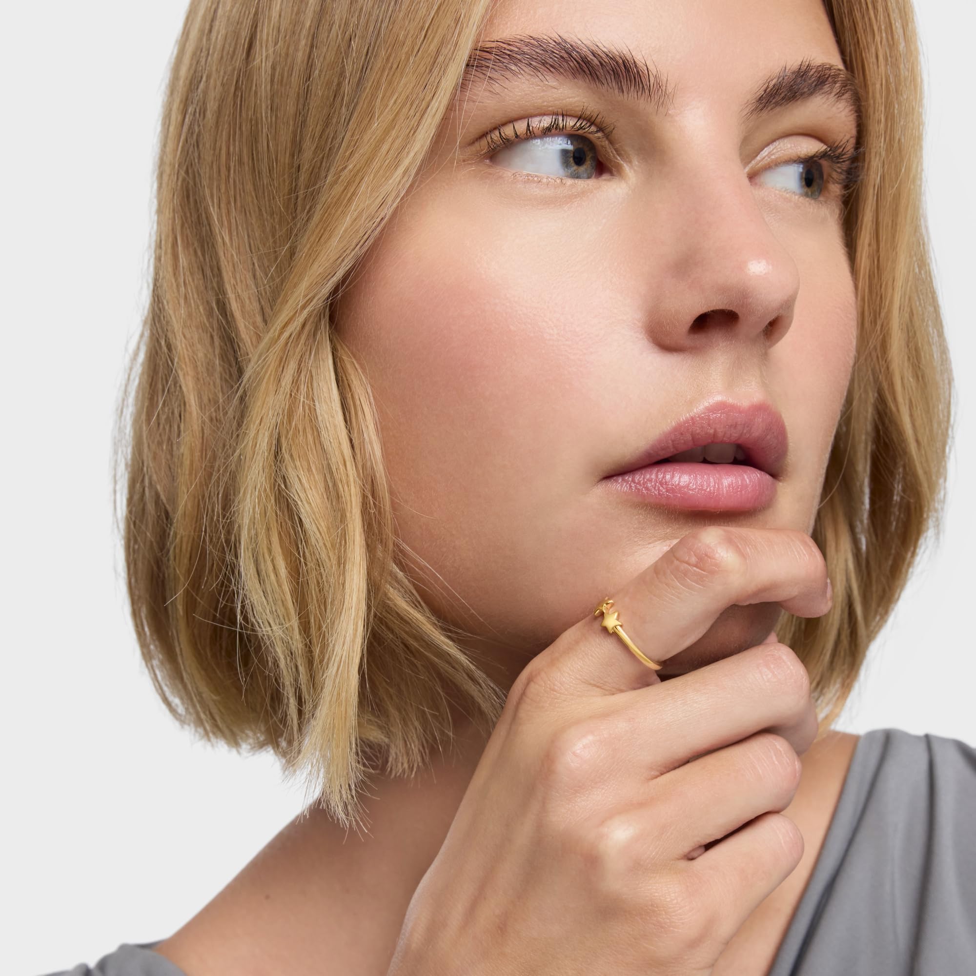 TOUS Anillo Abierto con Motivo de Estrellas con Baño de Oro 18k sobre Plata de Primera Ley, Colección Motivos