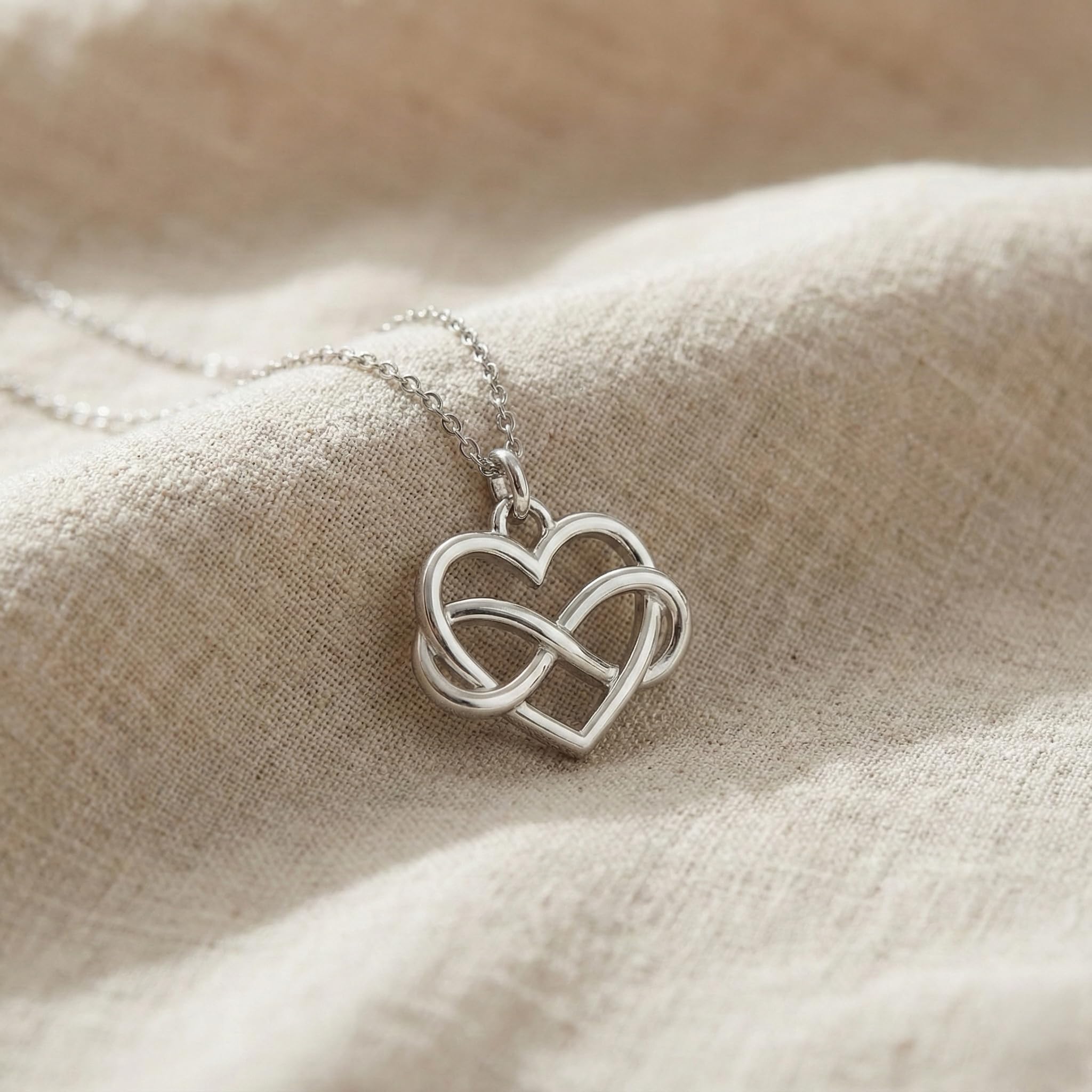 Kette Damen 925 Sterling Silber Halskette Herz mit Unendlichkeit Symbol Infinity Herzkette Liebe Kette mit Anhänger für Freundin Frau Sie Schmuck Für Damen Mädchen Valentinstag Weihnachten Muttertag