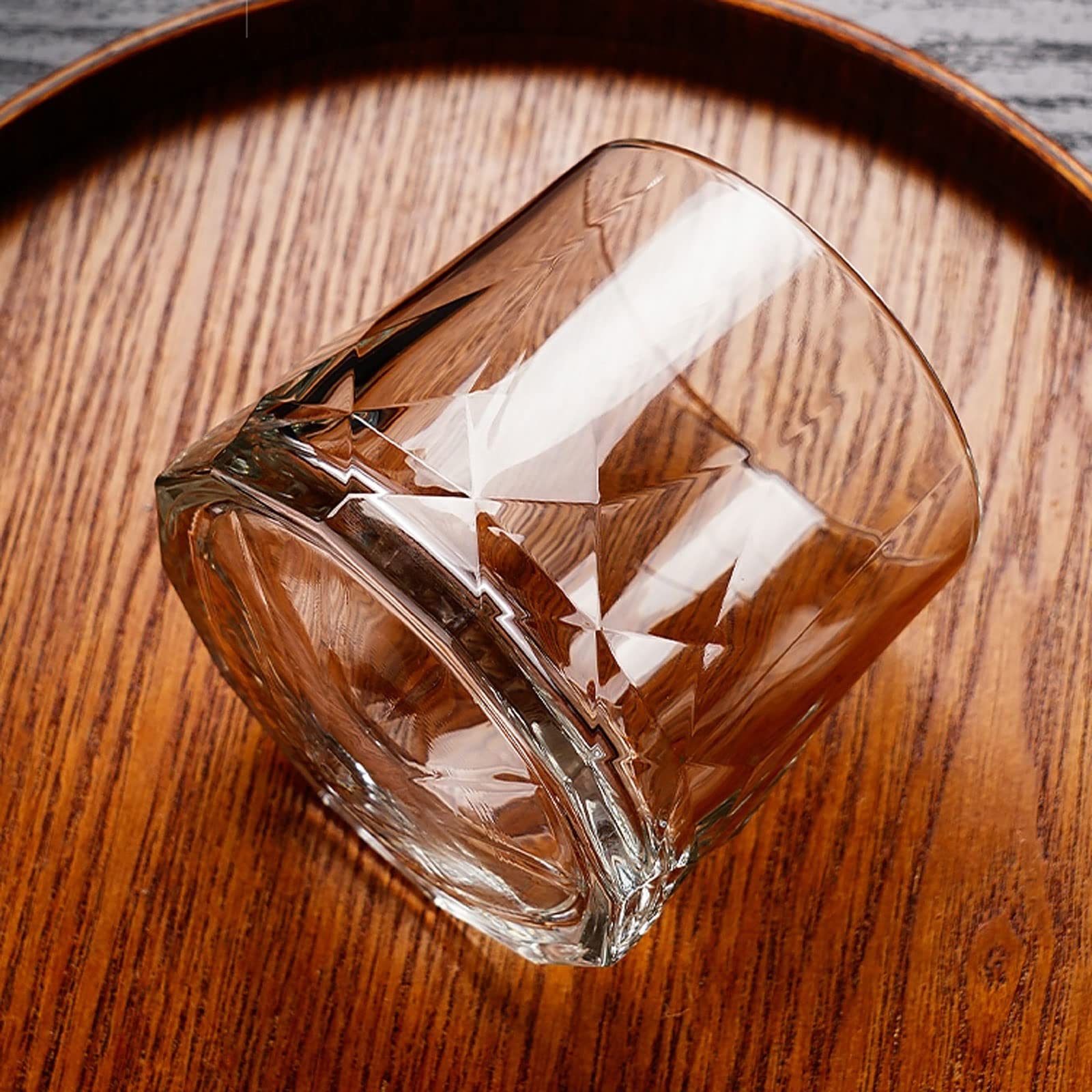 Szklanka do piwa， 6 9oz Obrotowe Wino Whiskey Piwo Napój Szklanki Przezroczyste Szklanki Zestaw Szklanek