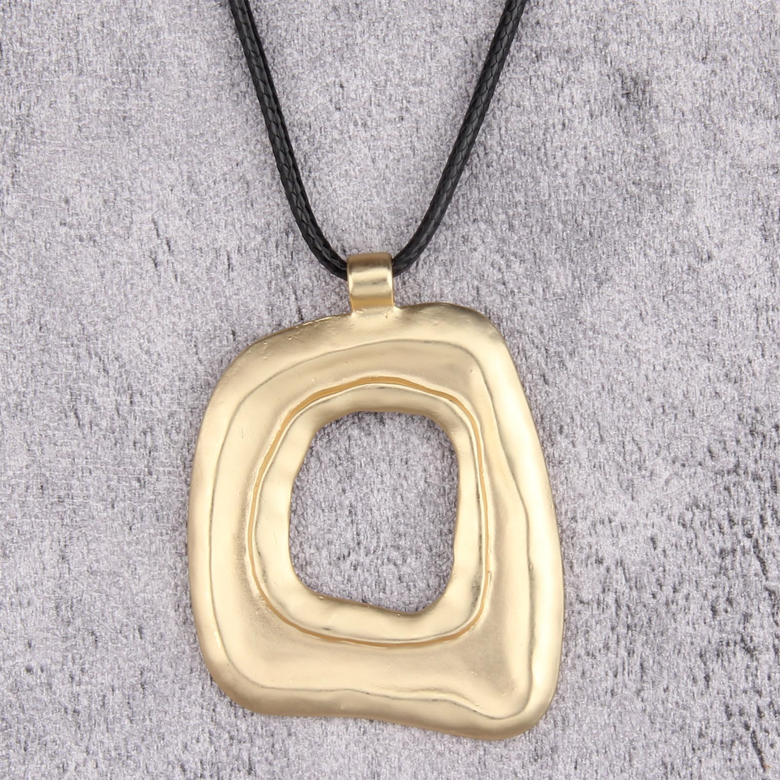 Boho Necklaces for Women Chunky Circle Necklace Layered Boho Circle Leather Choker Necklace Long Vintage Necklaces Bohemian Jewlery Gifts