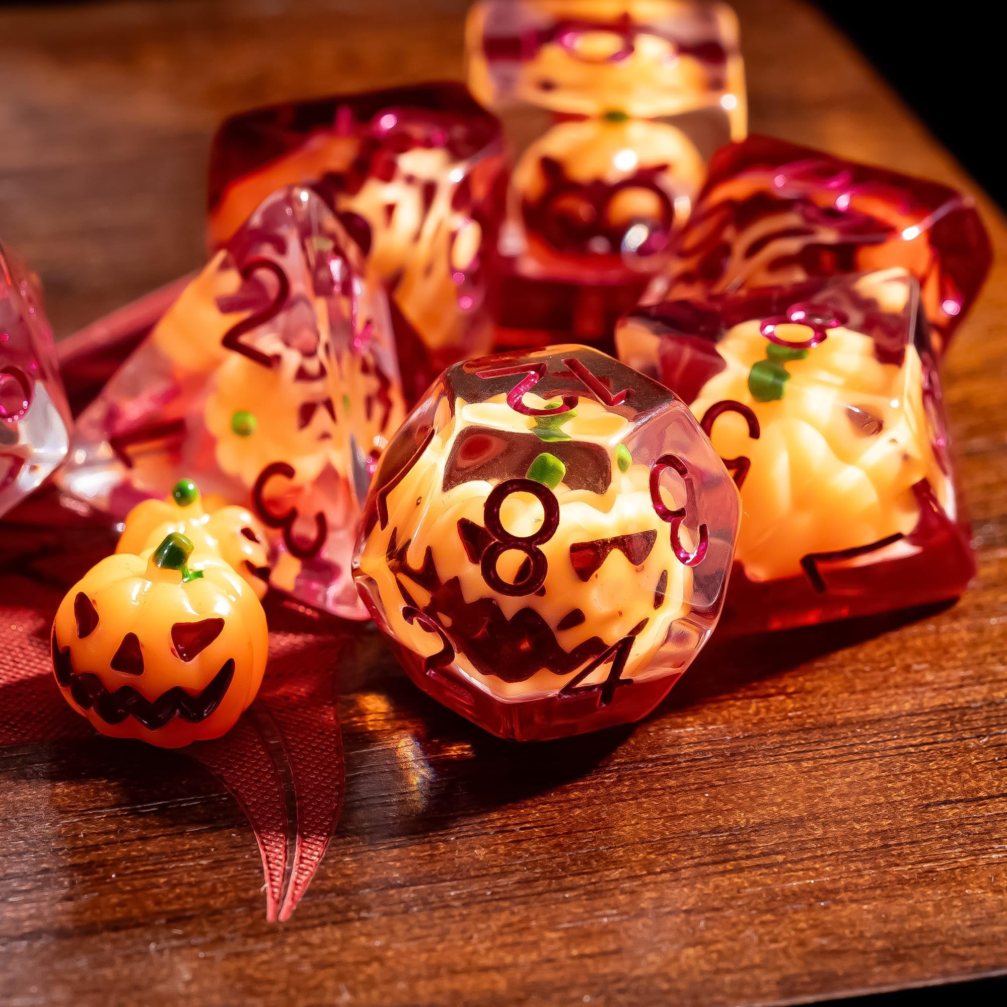 Cusdie 7-Piece Resin Dice Set including Pumpkin Design - Perfect for Halloween Tabletop Gaming Gifting Collecting - Image 4