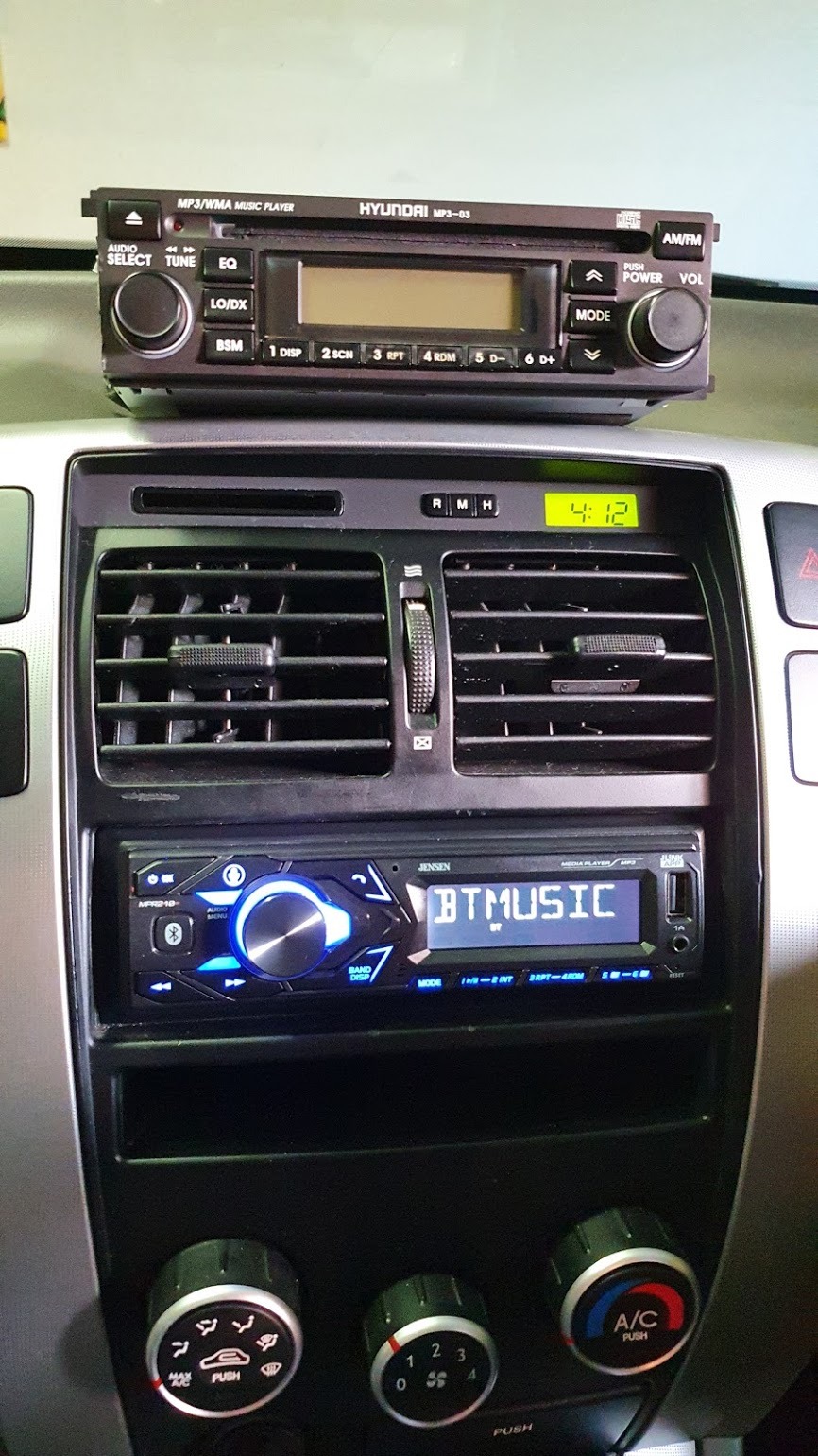 JENSEN MPR210 7 Character LCD Single DIN Car Stereo Radio Push to