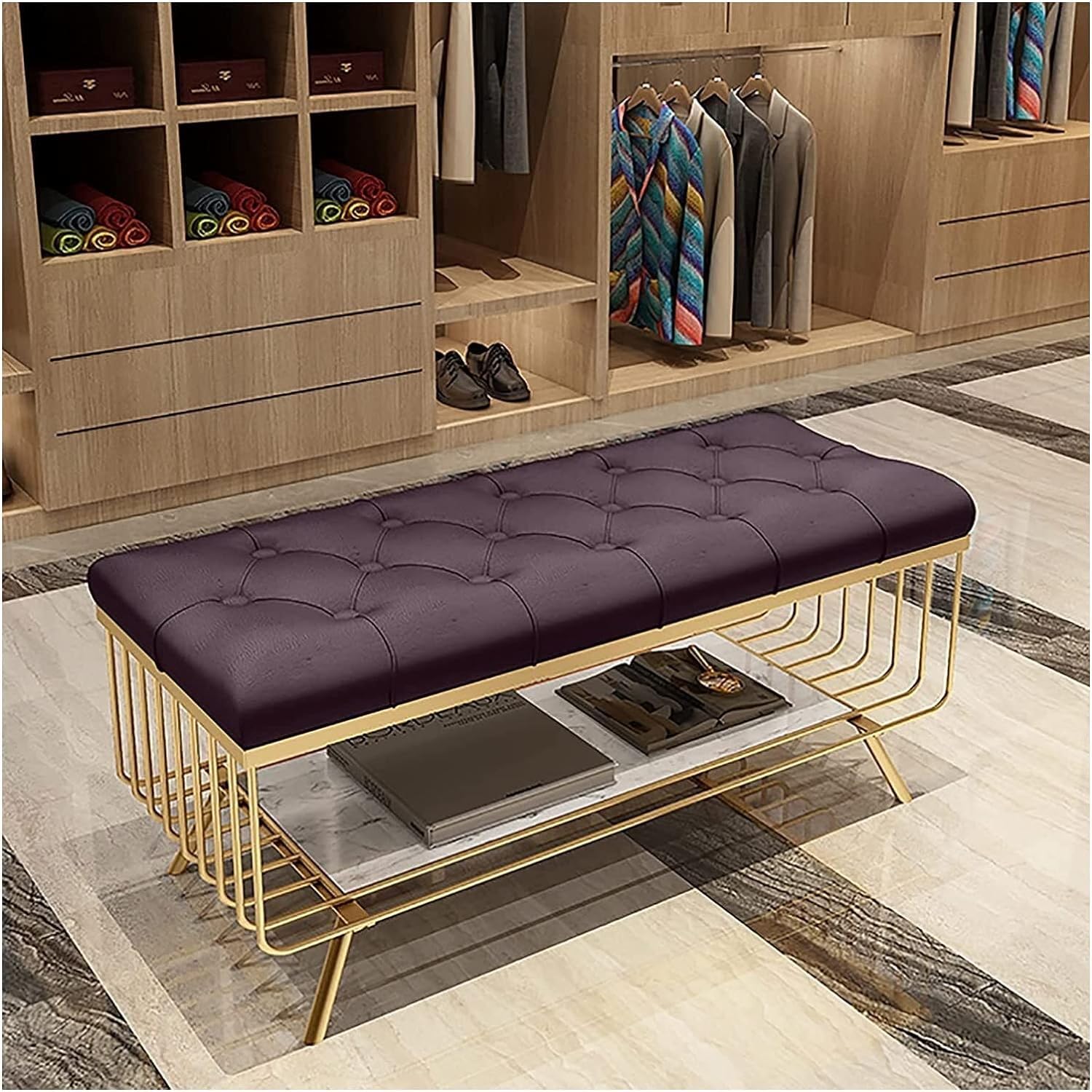 Banc de rangement pour bout de lit et organisation de la chambre à coucher