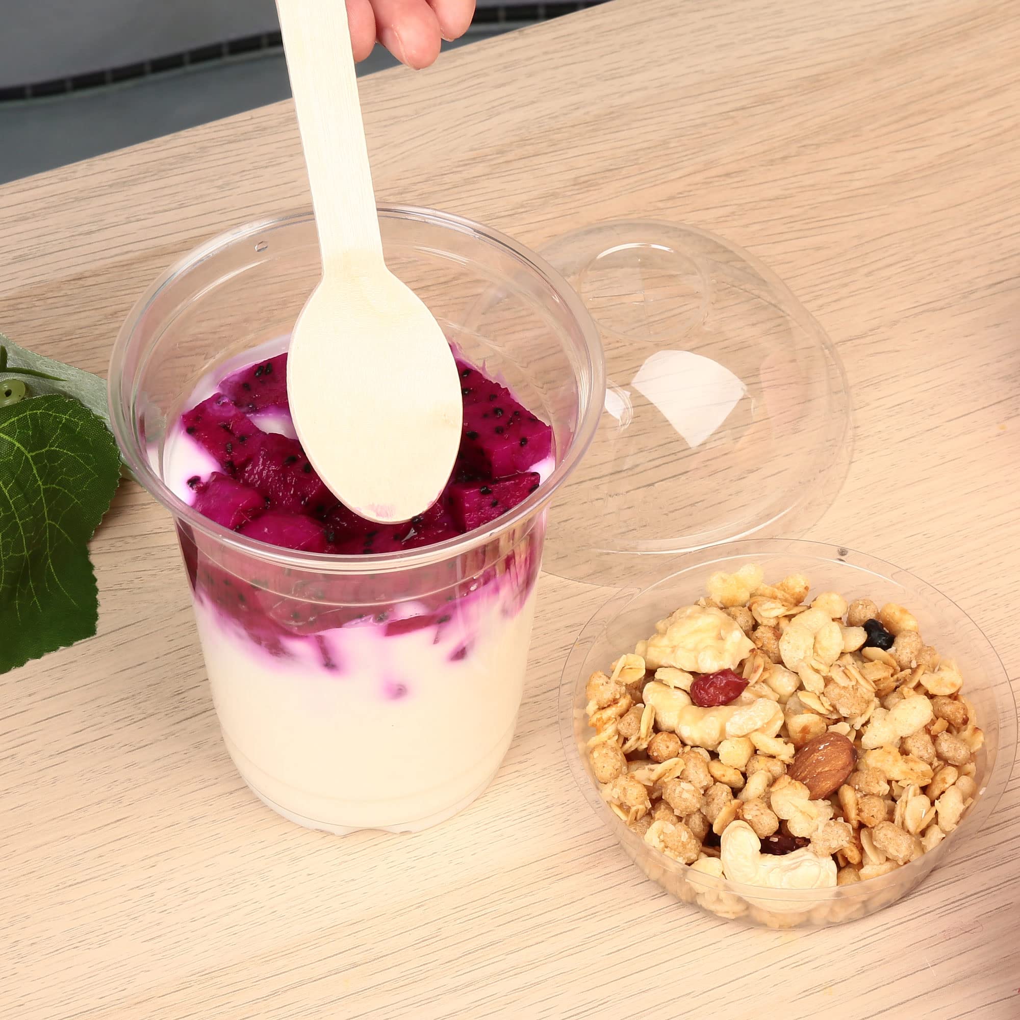 Amazon｜LotFancy 12オンス クリアプラスチックパフェカップ ドーム蓋