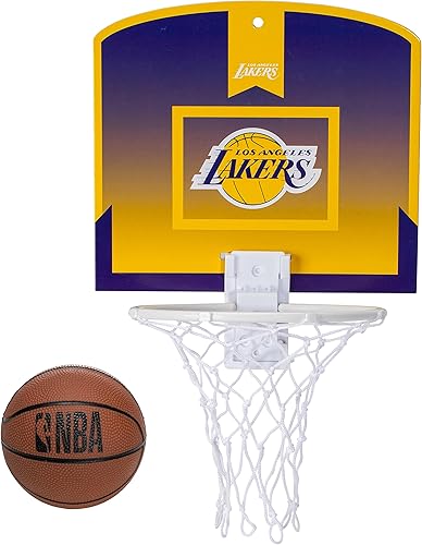Franklin Sports NBA Mini aro de baloncesto sobre la puerta Mini aro de baloncesto para niños con baloncesto Tienda de fanáticos de la NBA Mini aro