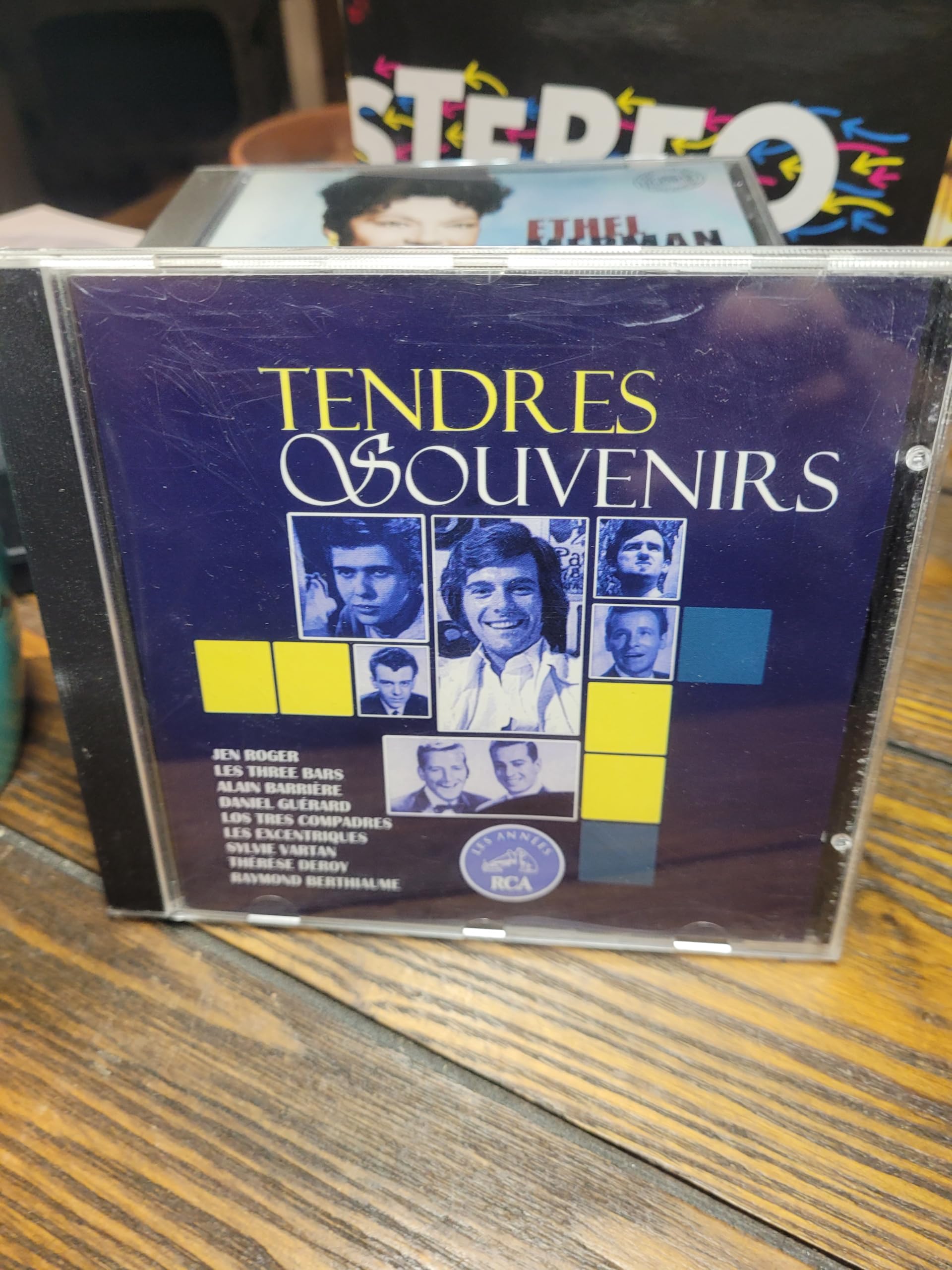 Tendres Souvenirs (Three Bars,Jerolas,Raymond Berthiaume,Pierre lalonde,Marc Gelinas,Joel Denis & 10 mores) [Audio CD]