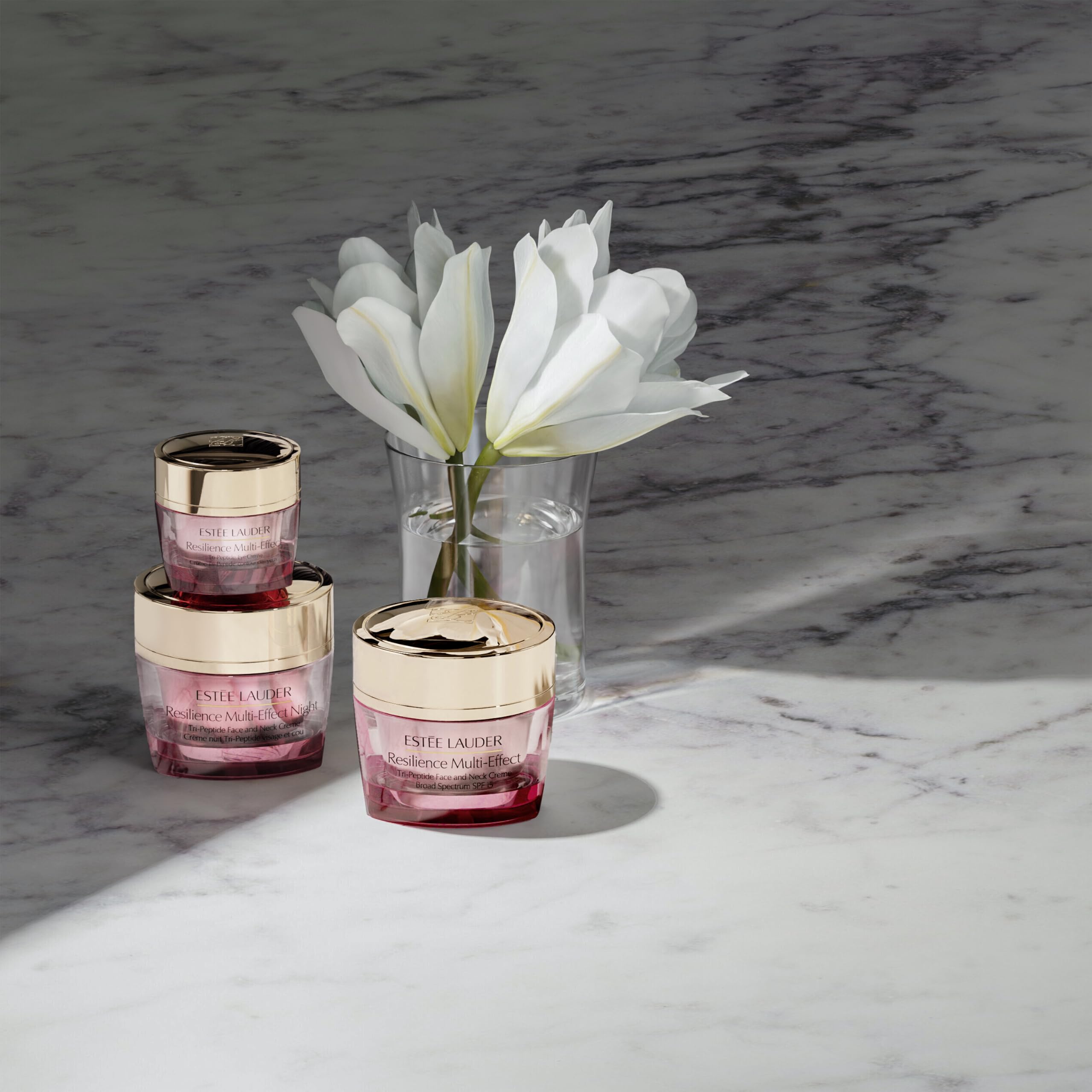 Estée Lauder Resilience Multi-Effect Tri-Peptide Face and Neck Cream SPF 15 | Aufpolsternde Gesichtscreme mit Peptiden | Lässt die Haut fester wirken & mildert Linien & Falten | Mit LSF 15, 50ml