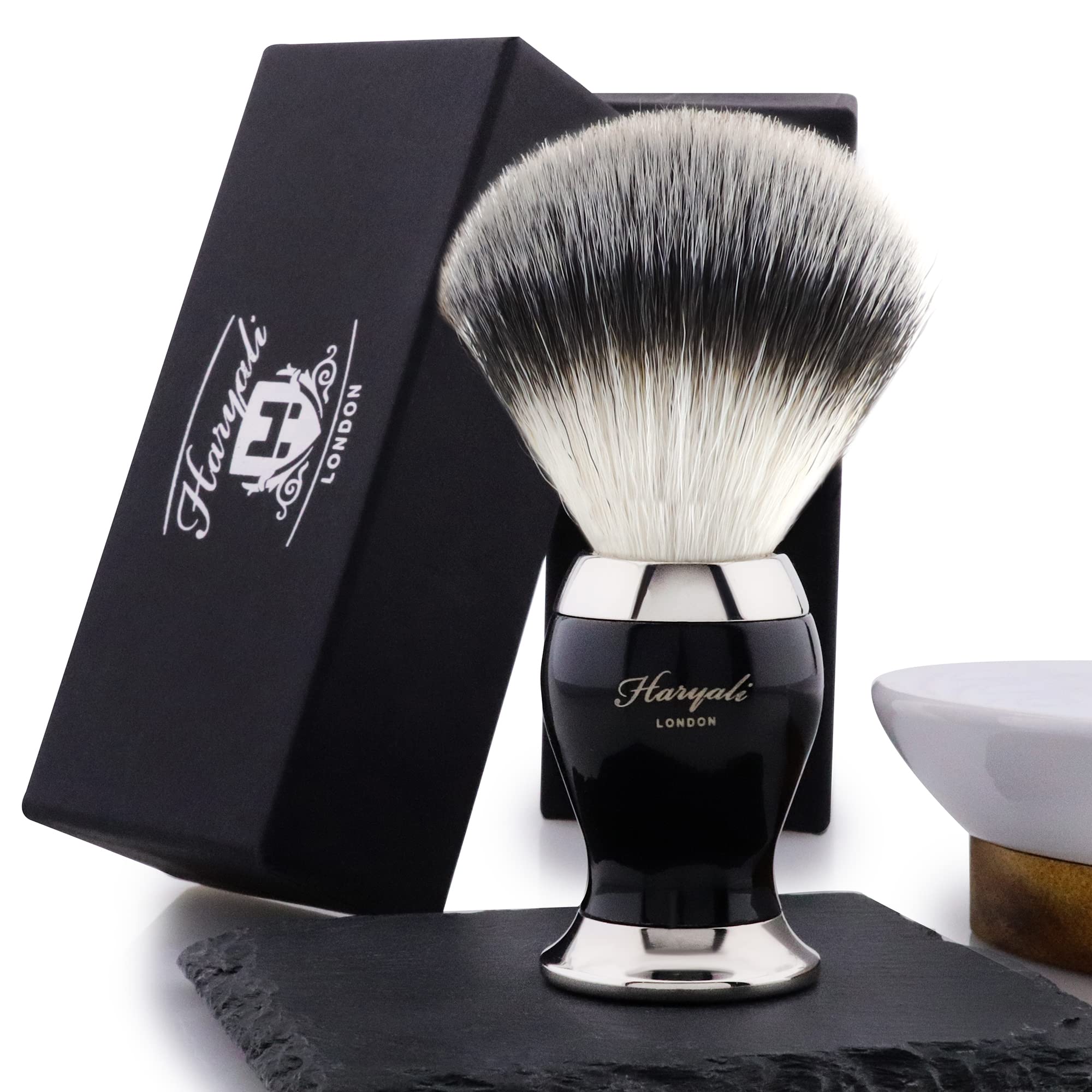 Haryali London Brocha de afeitar - Brocha de afeitar Vegano - Pincel sintético para afeitadora húmeda - Brocha de afeitar vegana para hombre y mujer de metal con mango de resina preciosa
