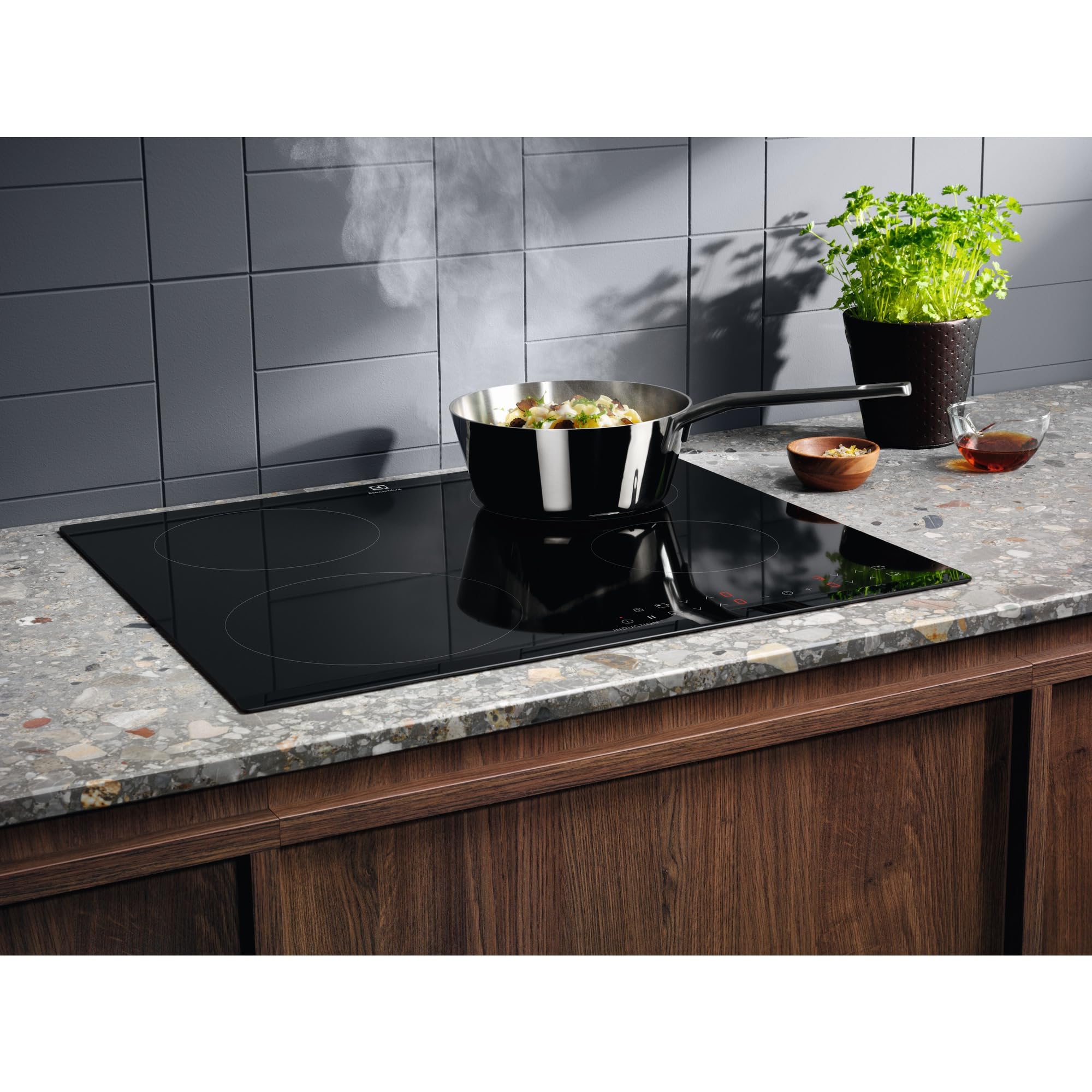 Electrolux Placa de Inducción 60 cm 4 zonas LIT6043 | 4 zonas de cocción, ancho de 60 cm, control táctil