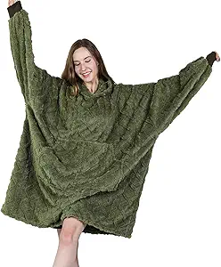 MIZZEO Microfiber Wearable Blanket, Oversized Light Wearable Blanket Hoodie for Adults, Cozy Soft Warm Plush Hooded Blanket Gifts for Women, One Size Fits All (Green)