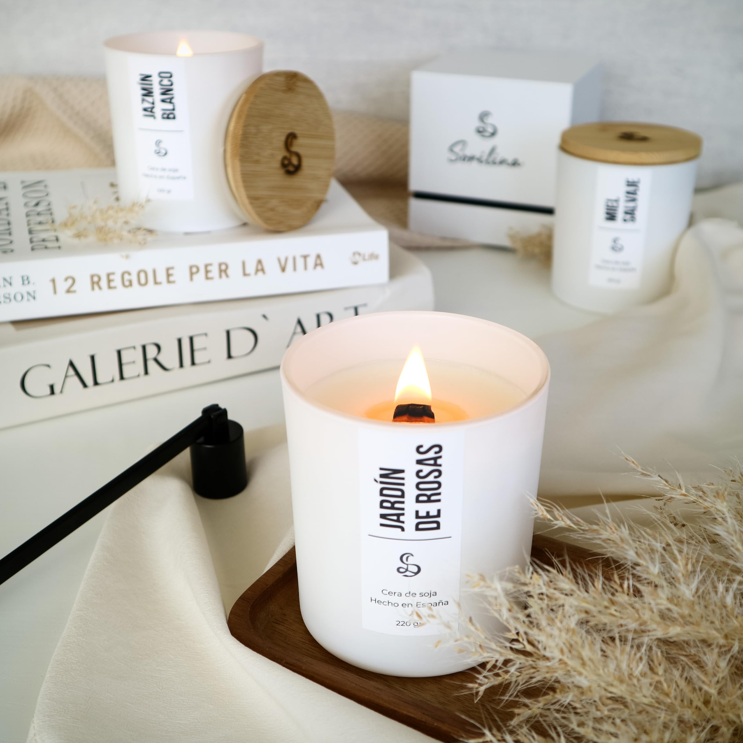 Vela Aromática de Rosas Grande - Aroma Intenso | Cera de Soja, Mecha de Madera, Cerillas de Regalo