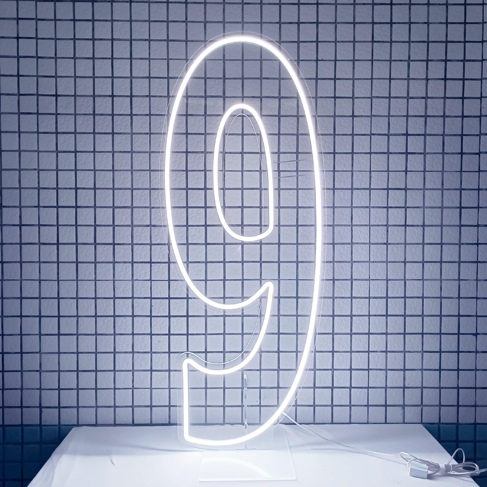 DS&DV Insegna luminosa con numeri al neon a LED, dimmerabile, con base autoportante, per decorazione per feste (bianco freddo, numero 9)
