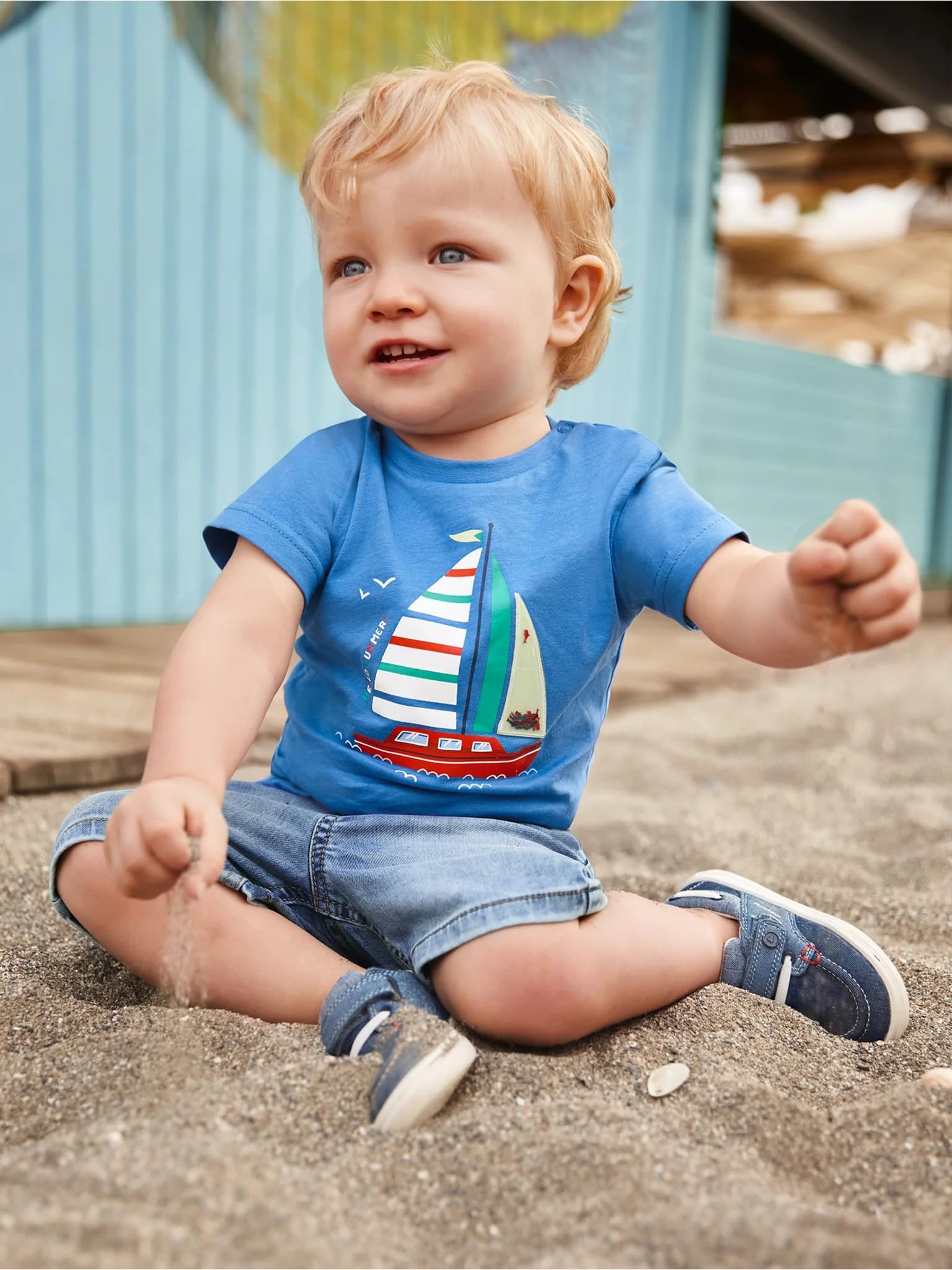 Generico Pantaloncino Jeans Molto Morbido e per Neonato e Bambino in Denim, Vita Elastica Rigata con Coulisse, Lavaggio Chiaro, Tasche Posteriori, Look Estivo, 1289
