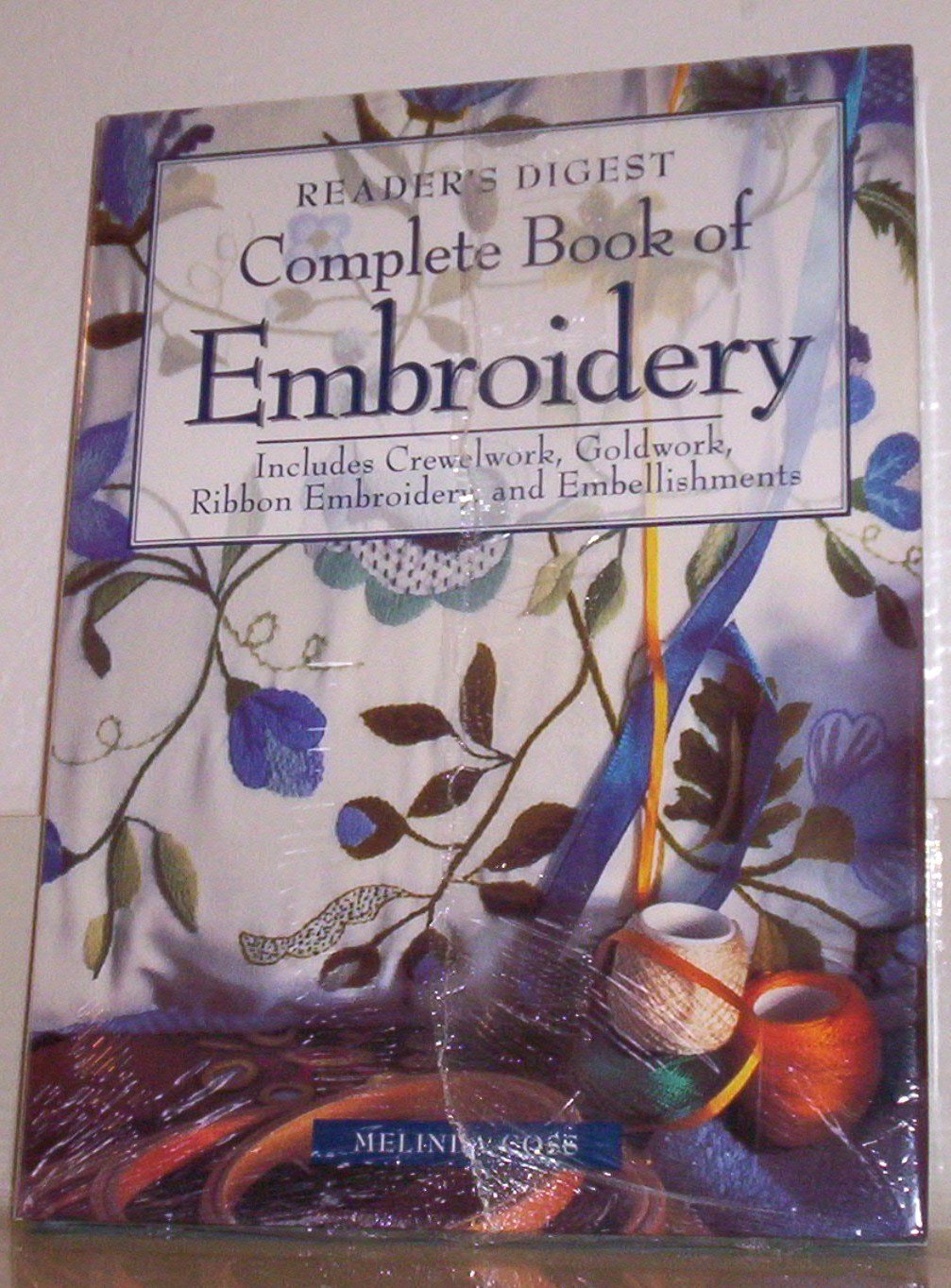 The Complete Book of Embroidery Coss, Melinda 9780895778741 Amazon