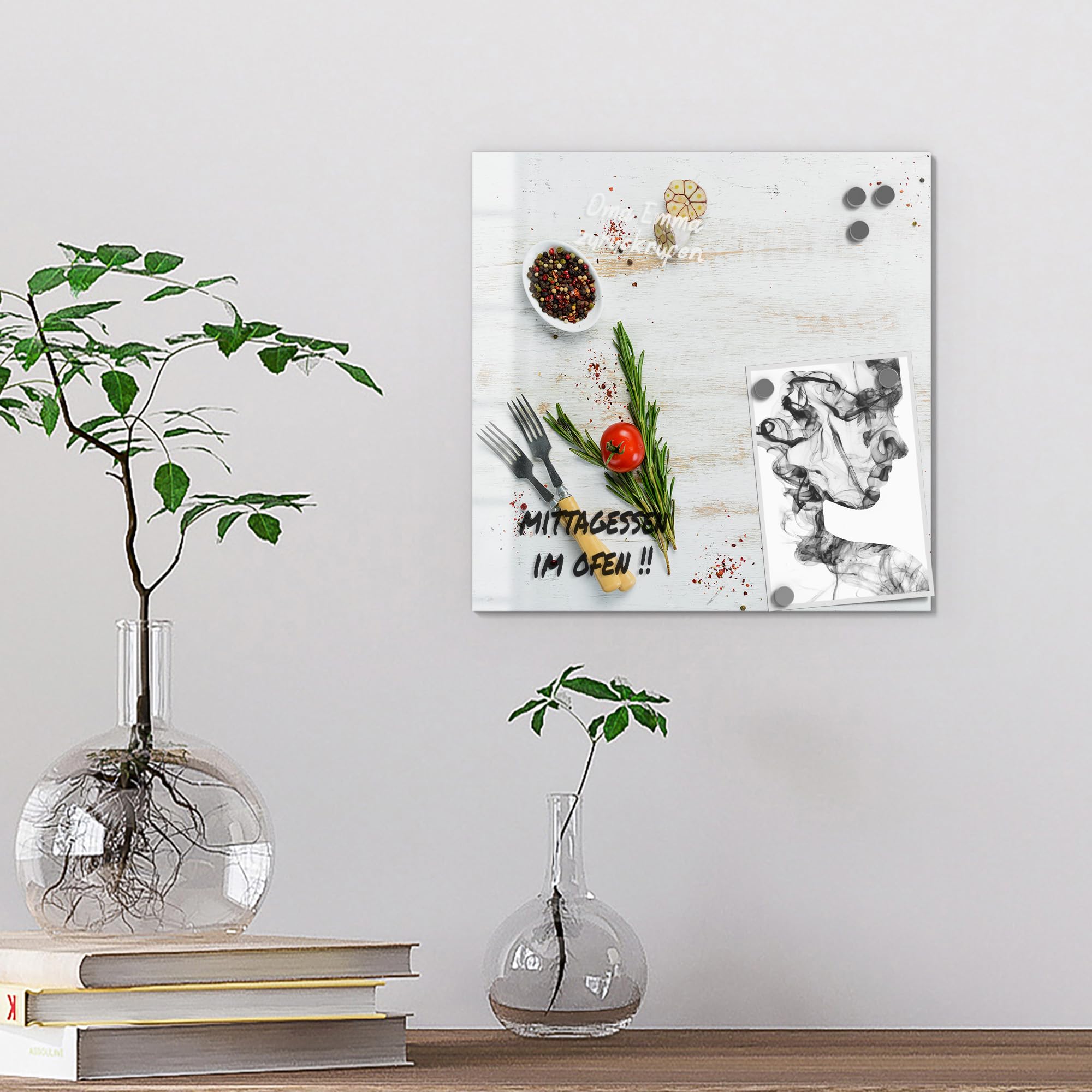 DEQORI Glas-Magnettafel | 30x30 cm groß | Motiv Küchenkräuter und Gewürze | Memo-Board aus Glas | Magnetboard inkl. Magnete, Stift & Tuch für Küche & Büro | Tafel magnetisch & beschreibbar