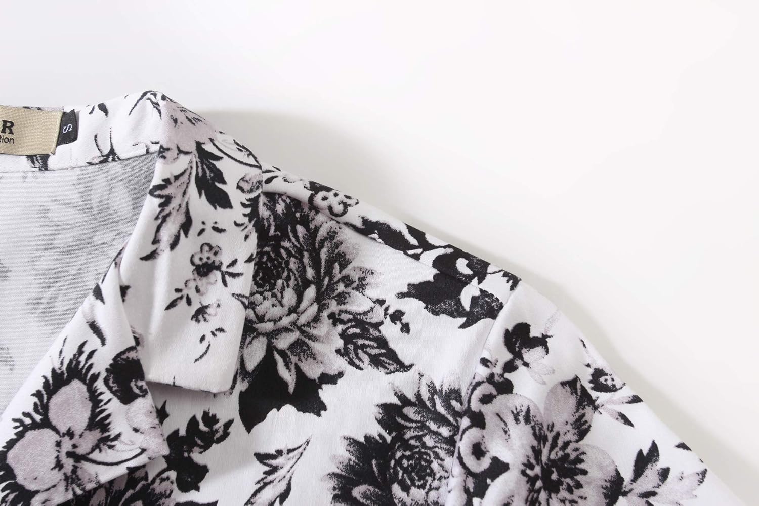 SSLR Womens Tropical Button Up Shirts Relaxed Fit Short Sleeve Hawaiian Shirts for Women - Image 3