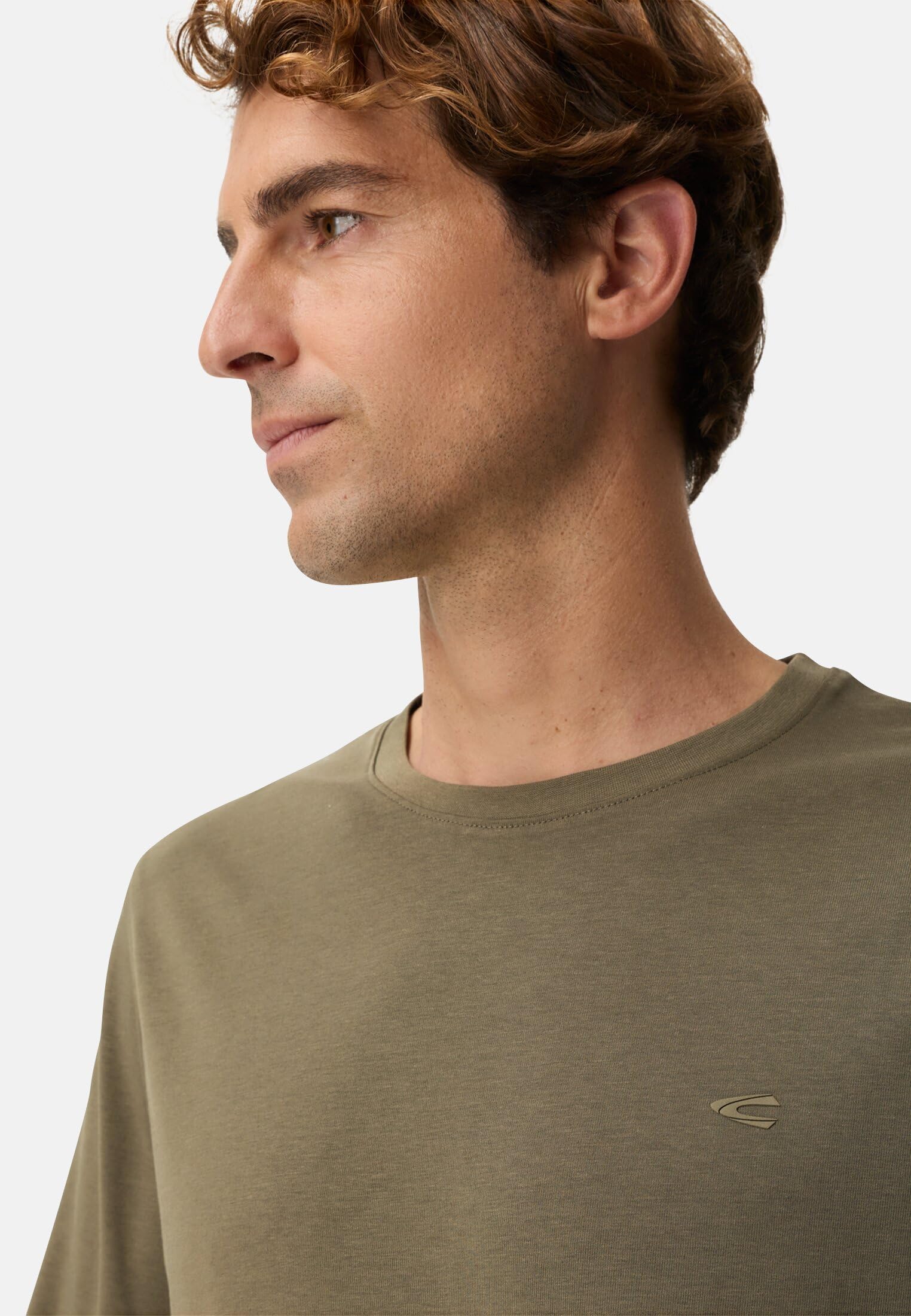 camel active Herren Langarmshirt mit Stretch | bequemes Langarm T-Shirt mit Rundhalsausschnitt und der Quick-Drying-Funktion im Regular Fit