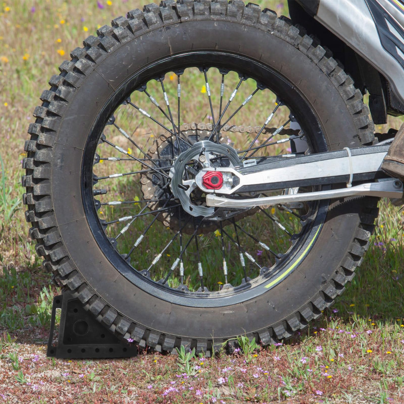 Toyvian Calzos para Neumáticos de Goma Negros Antideslizantes para Vehículos y Motocicletas Que Mantienen Ruedas Seguras y Proporcionan Fricción Eficaz