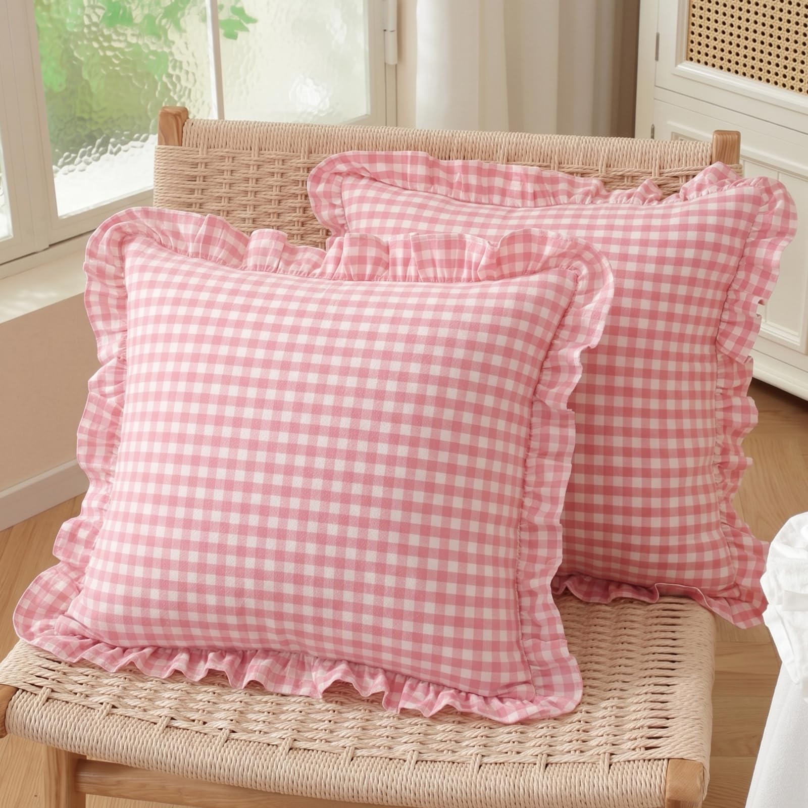 HOSTECCO Pack of 2 Light Pink and White Ruffle Cushion Covers 45x45 cm, Gingham Checked Decorative Pillow Covers, French Country Frill Edge Decor for Girls Room — image 1