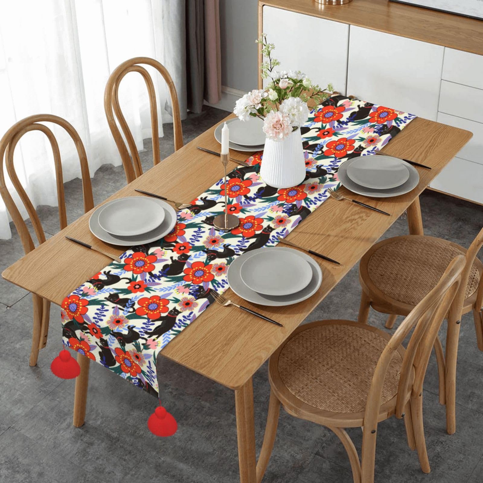 Chemin de table de Noël haut de gamme à pompons pour salle à manger