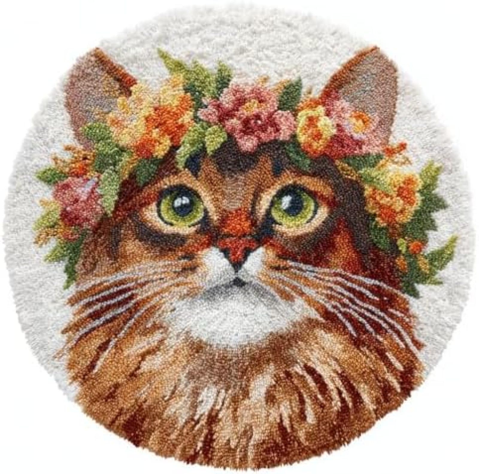 XDEGHUANGSS Latch Hook Rug Kit Somali Cat Portrait Wear Flower Wreath Round Rug 52x52cm