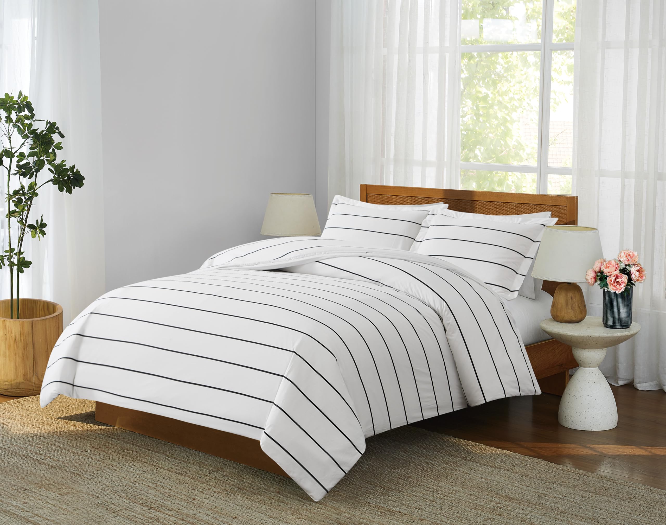 Brooklyn Loom Hayward Stripe White/Black King 3 Piece Comforter Set