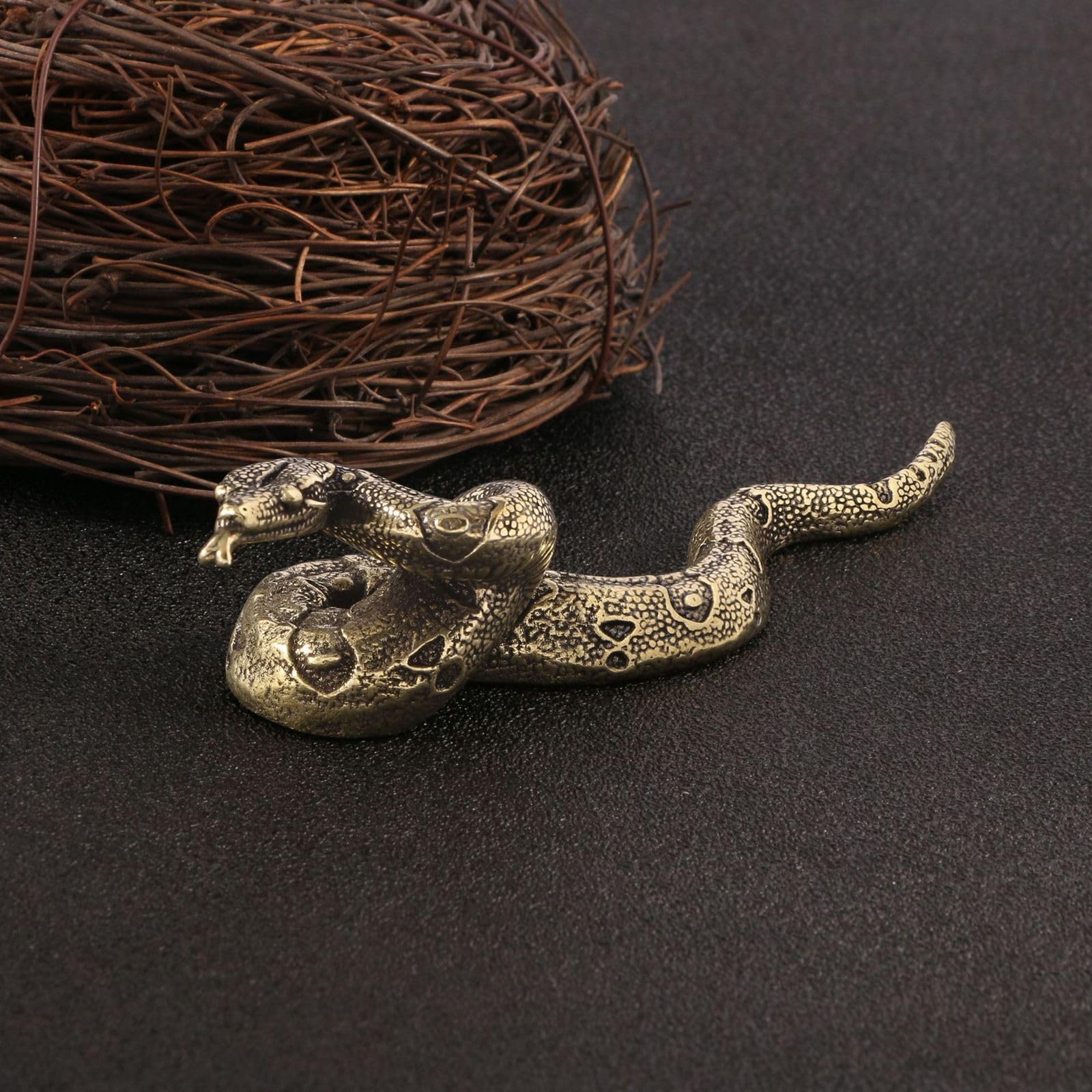 YANGPZFC Small Copper Copper Snake Ornament Brass Statue For Desk Decor, Handcrafted Vintage Sculpture