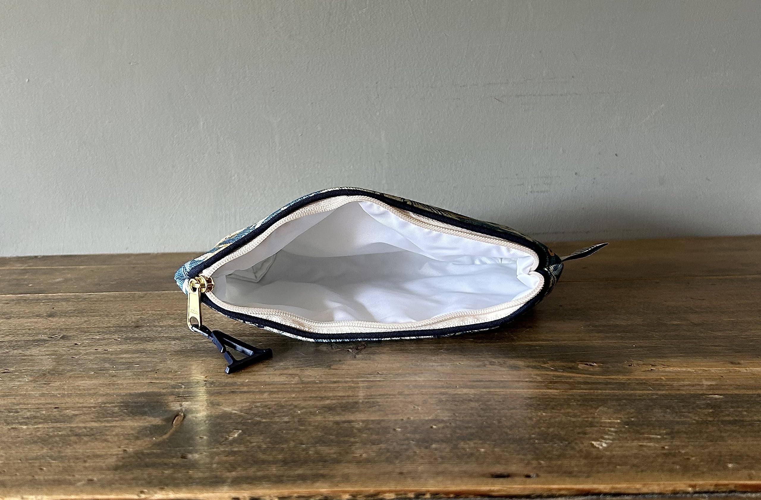 William Morris Strawberry Thief kosmetyczka, NIEBIESKI, 18cm x 12.5cm x 1.5cm, Miękka torba z zamkiem błyskawicznym