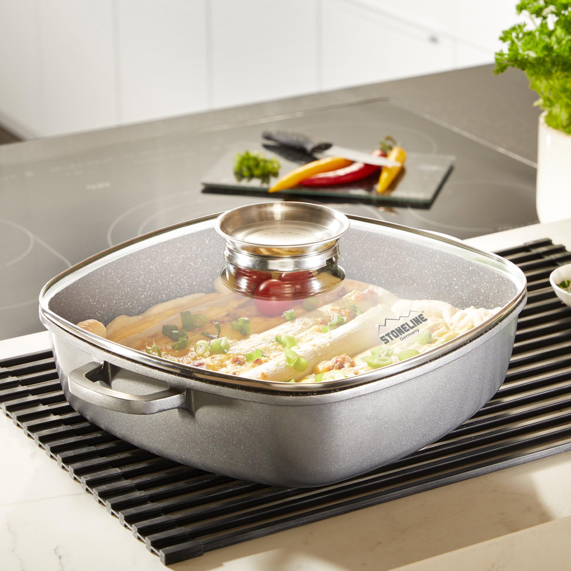 STONELINE Casseruola Quadrata 32 cm, Tegame 2 Manici Coperchio Salva-Aroma Alluminio Pressofuso, Rivestimento Antiaderente con Vere Particelle di Pietra, A Induzione Forno Tutti i Piani, Grigio