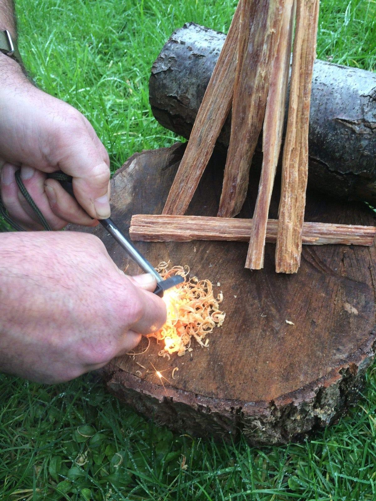 Survival - Set di pietra focaia di emergenza, asta di magnesio Flint Fire Starter scatola impermeabile, per esterni Fatwood Stick Fire Starter Strumento di sopravvivenza