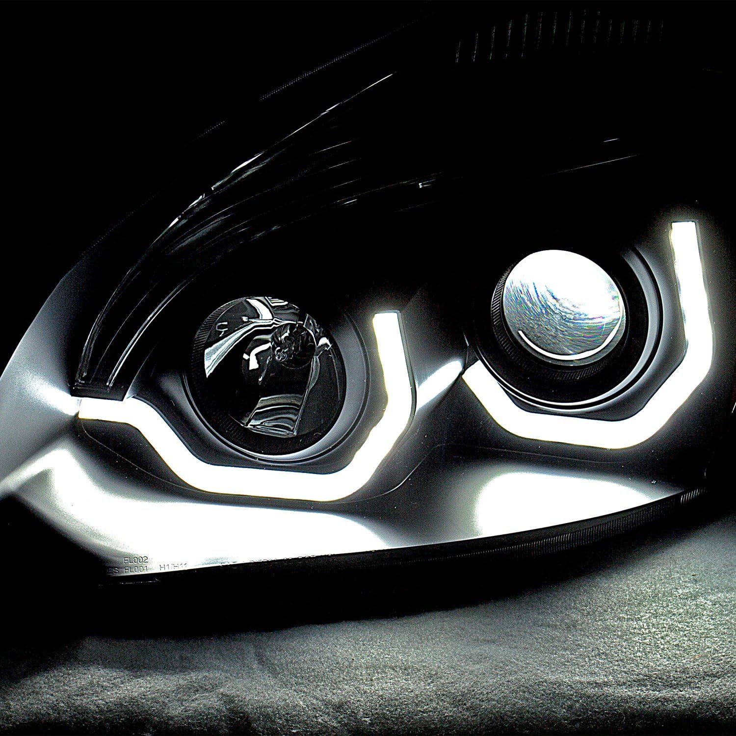 Black Projector Headlights Assembly Set For Freightliner Cascadia (Pair) High/Low Beam Bulb Included Driver Left and Passenger Right Side Replacement Headlamp