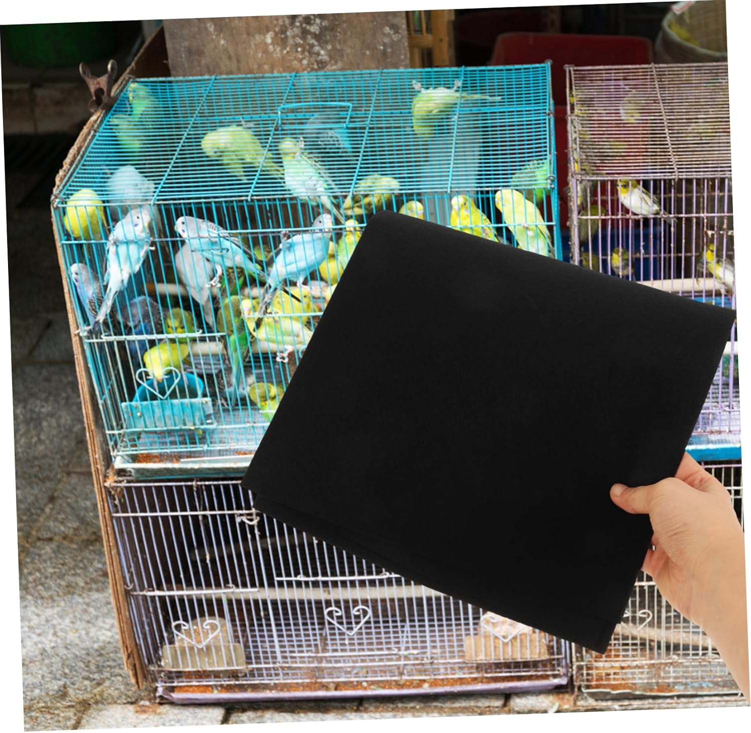 VANZACK 30pcs Disposable Bird Cage Liners Water Absorbent Cage Padding for Parrots Pre-Cut Non-Woven Bird Bedding for Easy Cleaning and