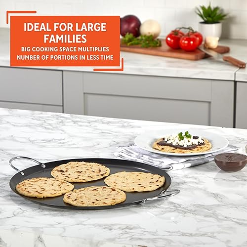 Miniatura 44 de IMUSA Comal redondo antiadherente de acero al carbono de 13.5 pulgadas con asas de metal, color negro