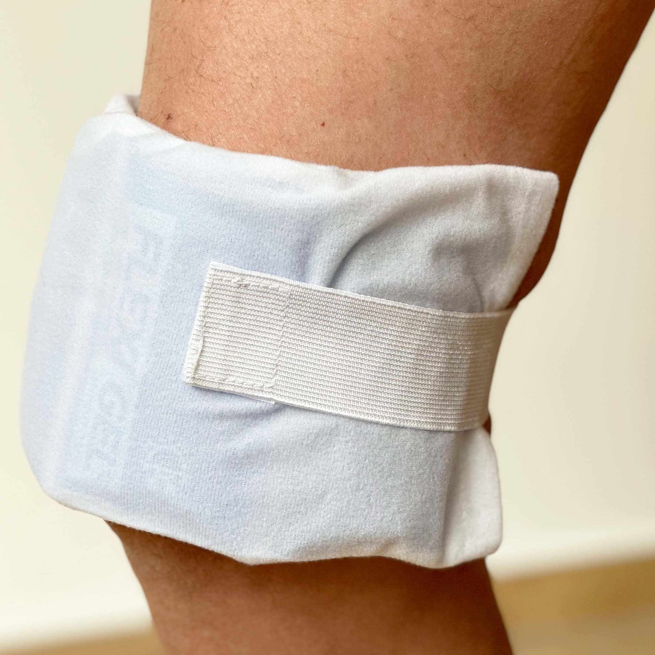 OnFarma FARMA ICE GHIACCIO IN BUSTA ISTANTANEO 20 PEZZI + TASCA PORTAGHIACCIO, Ghiaccio secco Sintetico per Traumi, Sport e Crioterapia, Pronto Uso.
