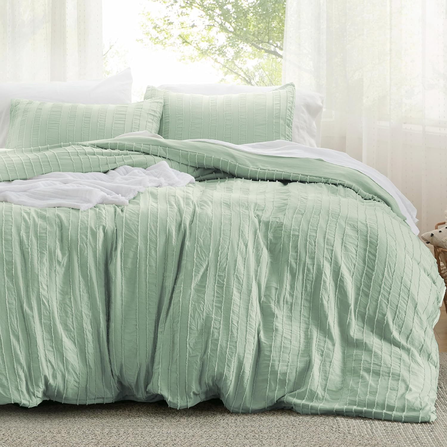 Bedsure Striped Boho Duvet Cover Queen Size – Tufted Boho Bedding Set, 3 Pieces Shabby Chic Home Bedding for All Seasons, Includes 1 Queen Duvet Cover & 2 Pillowcases (Sage Green, 90″ x 90″)